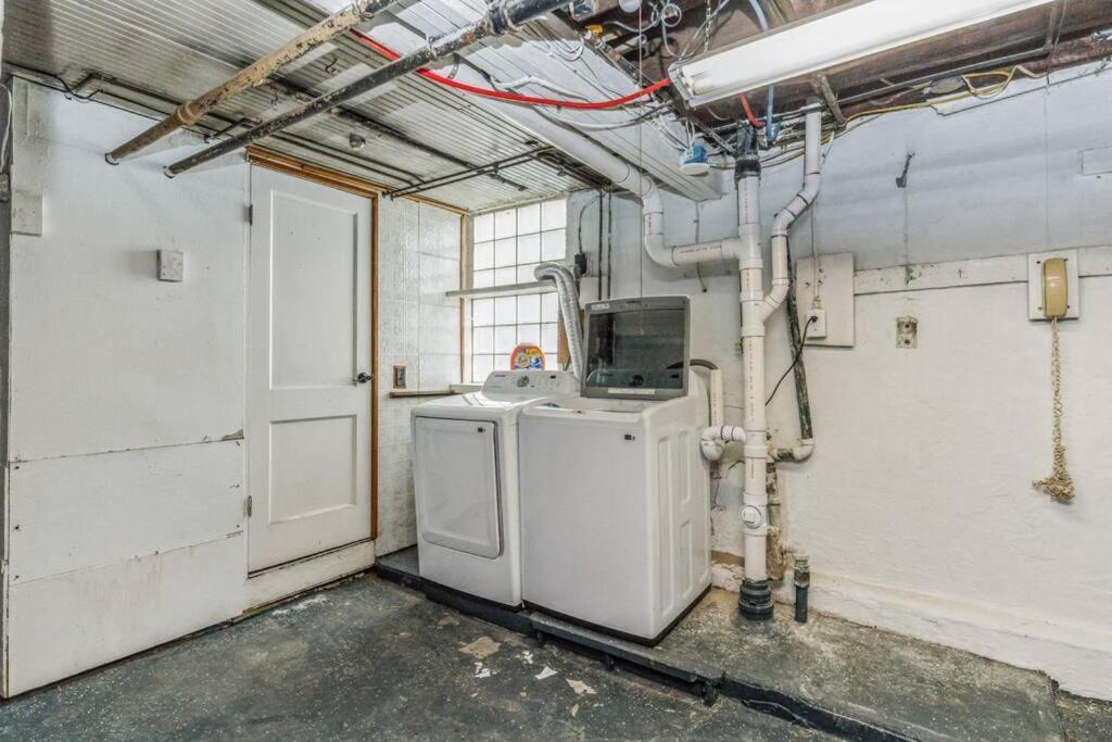 Pittsburgh Vacations - Beautiful home in Forest Hills - Property Image 4