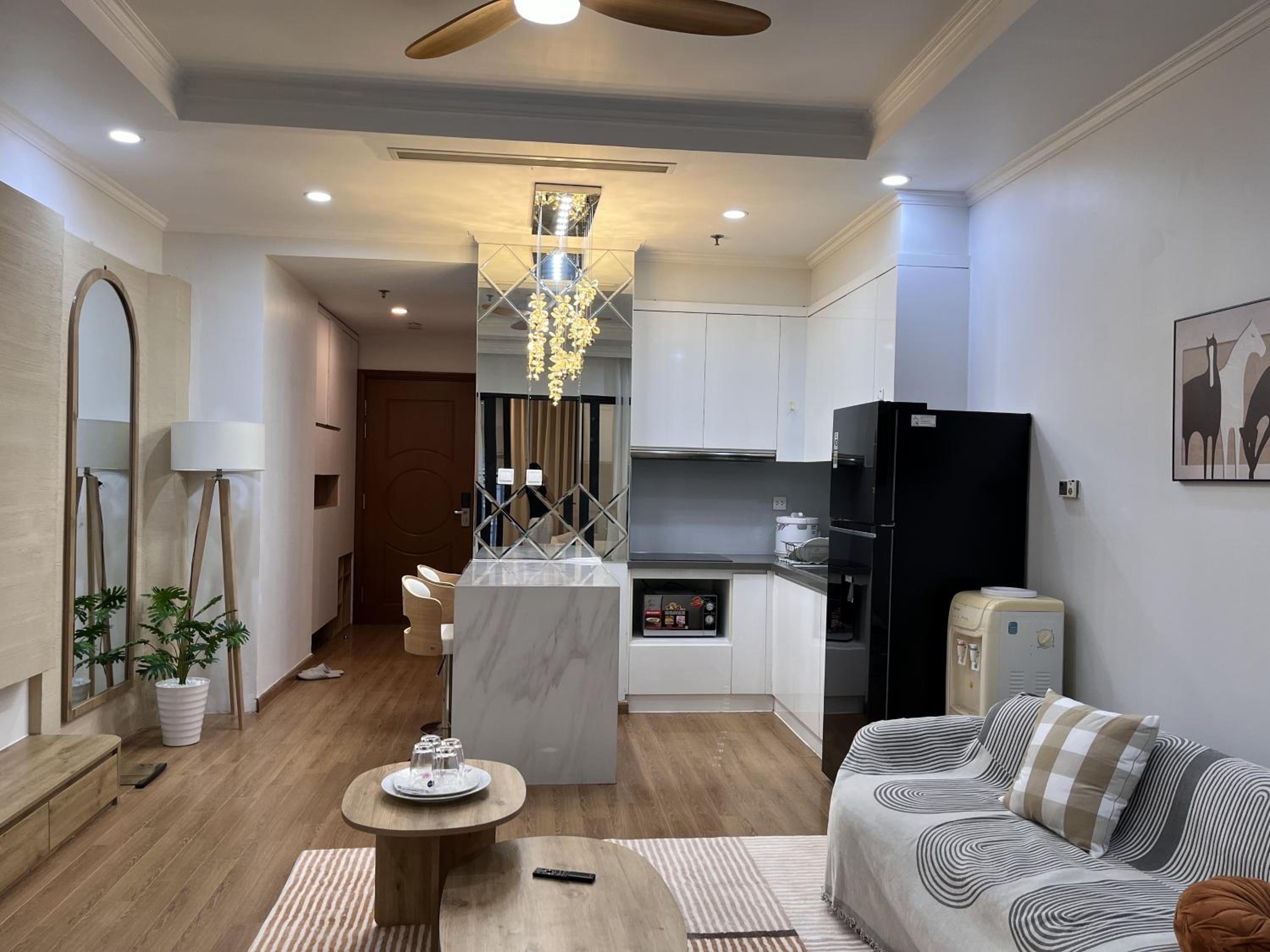 Mai-Homestay - 1 BR apartment at Vinhomes Royal City