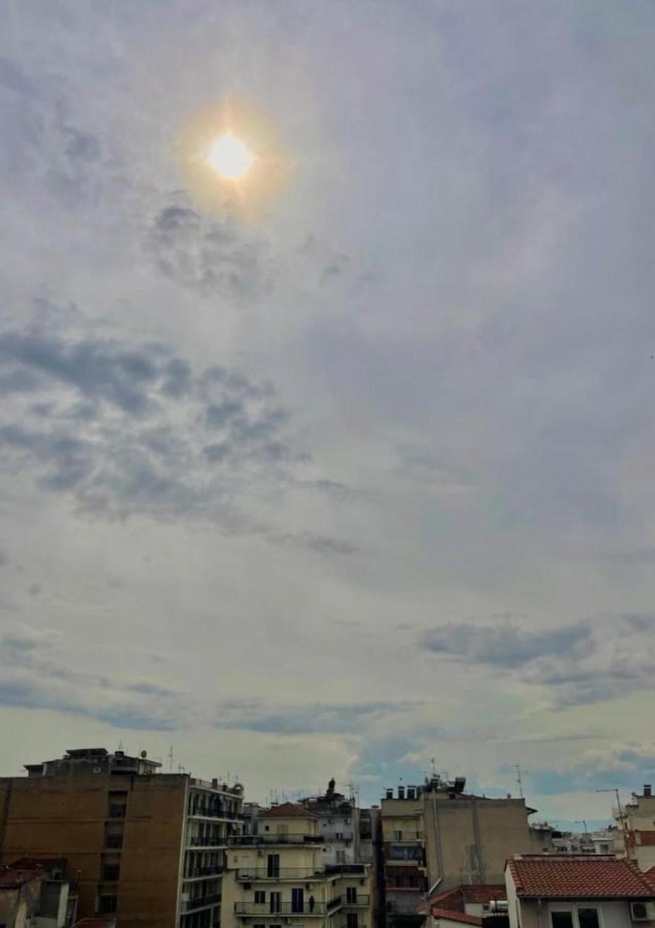 Sunny apartment photo 5