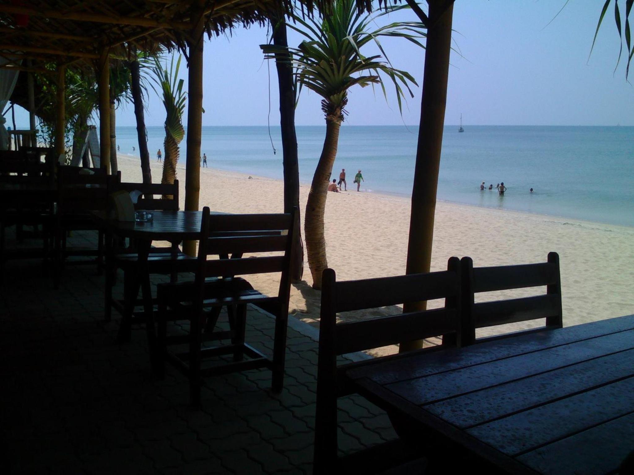 Lanta Seafront Resort