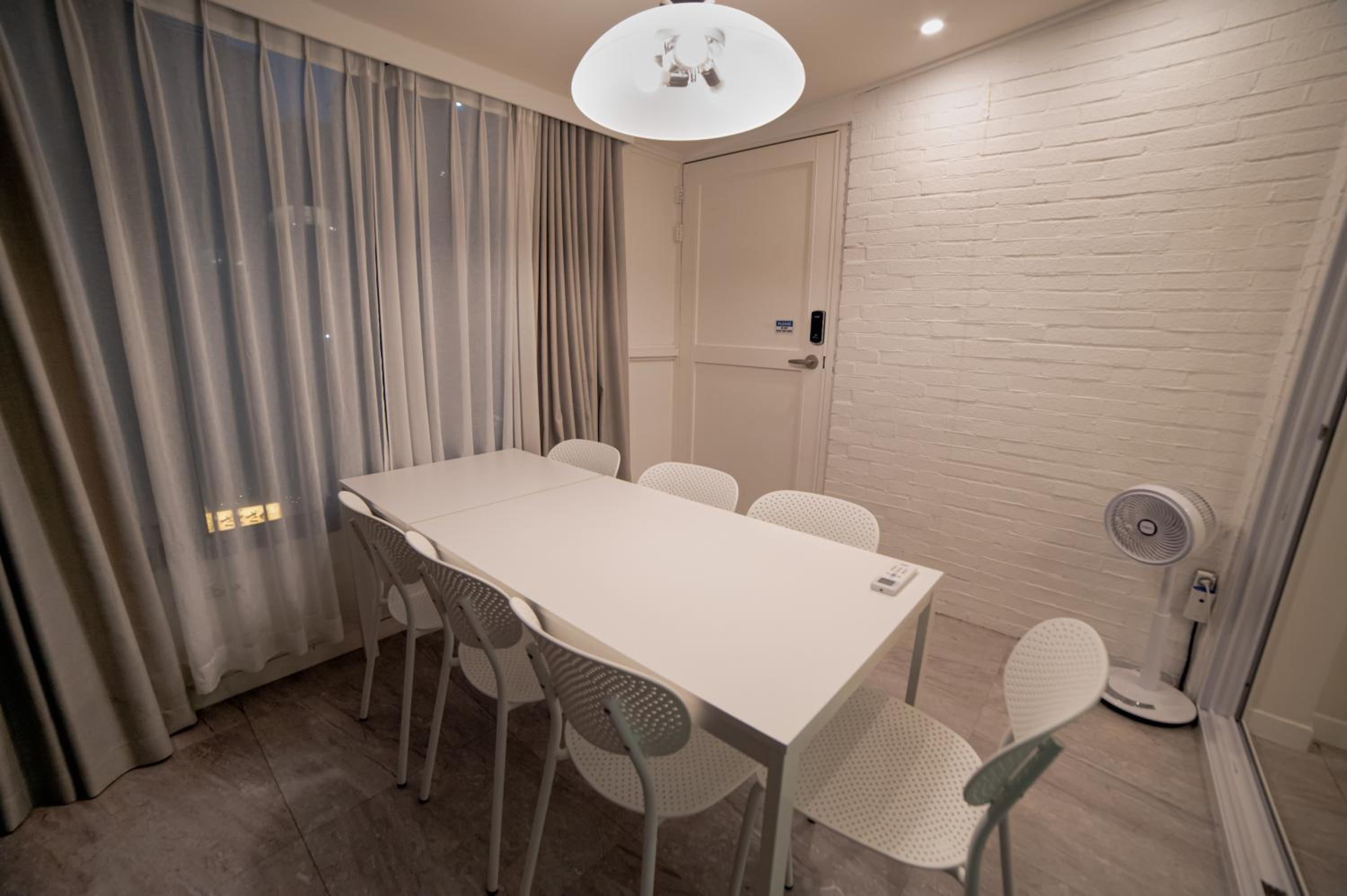 meeting & event spaces