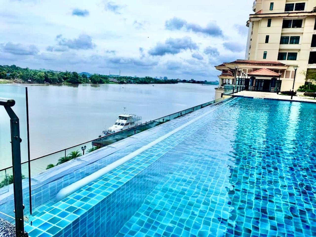 Comfy Homestay Riverview Riverine Diamond Kuching