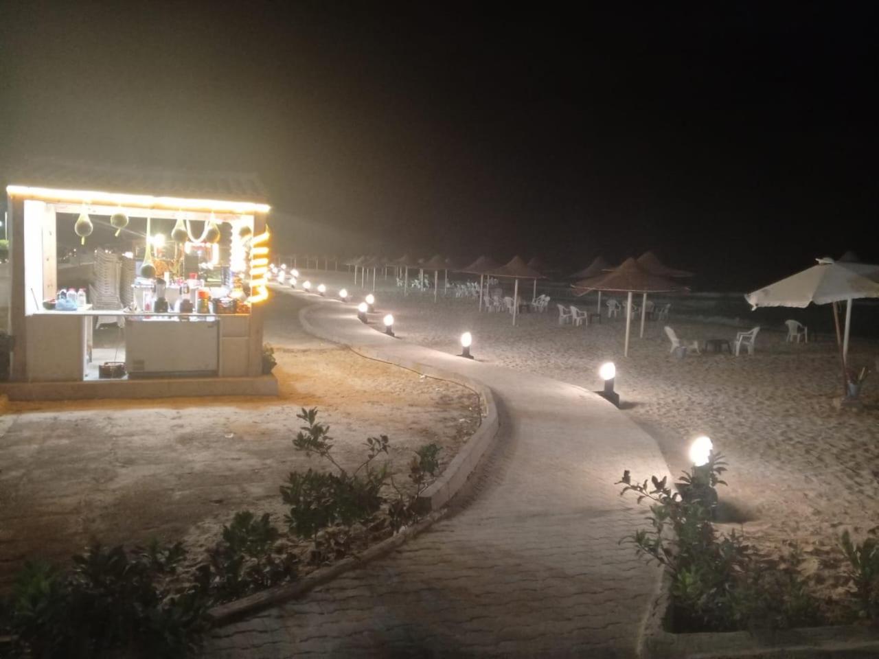 Halfmoon House- fully air-conditioned- مكيف بالكامل