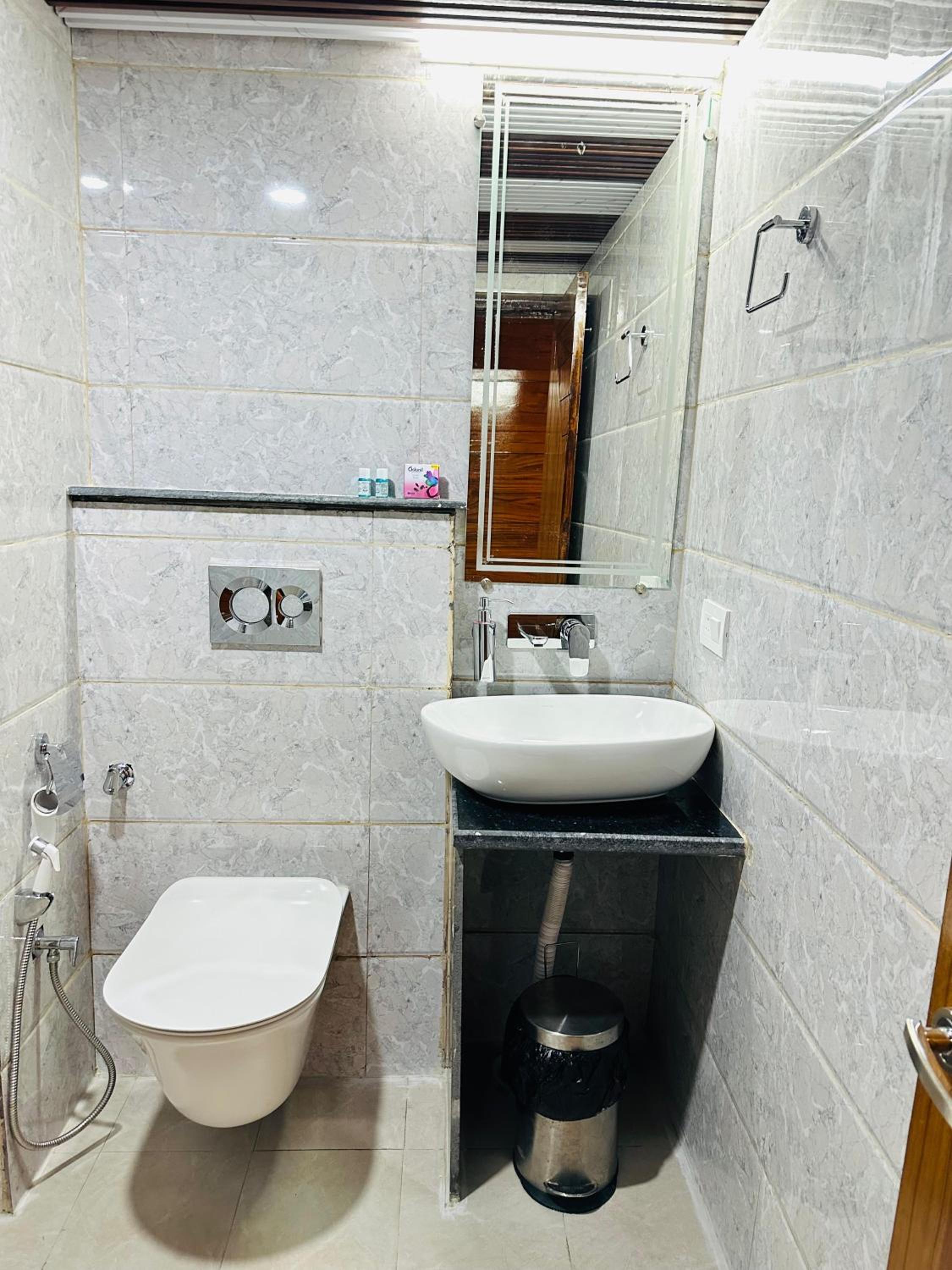 Hotel Vishranti