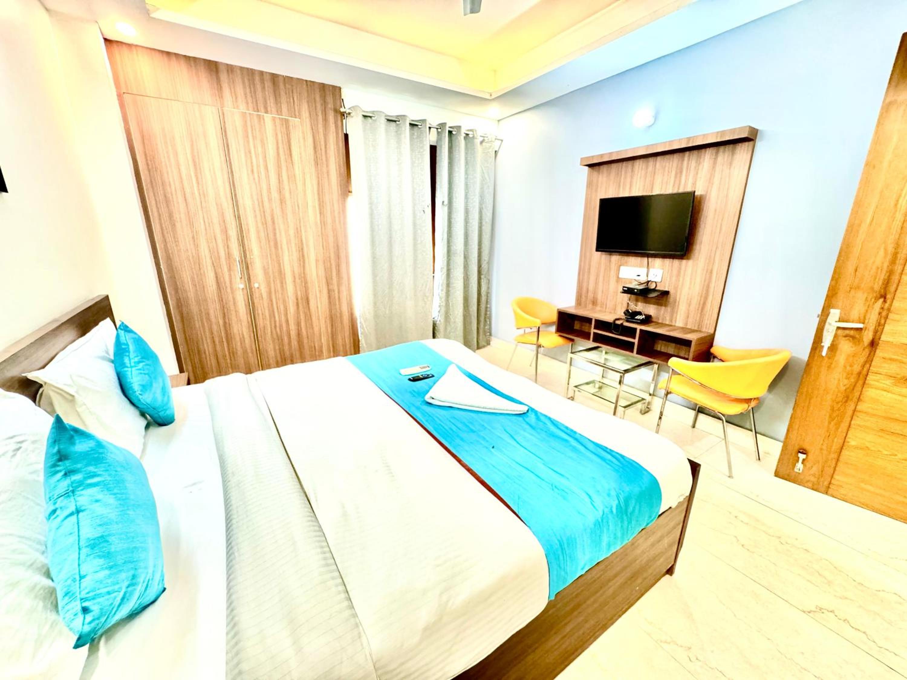 The Indian Hotel II Near Medanta Hospital view 4