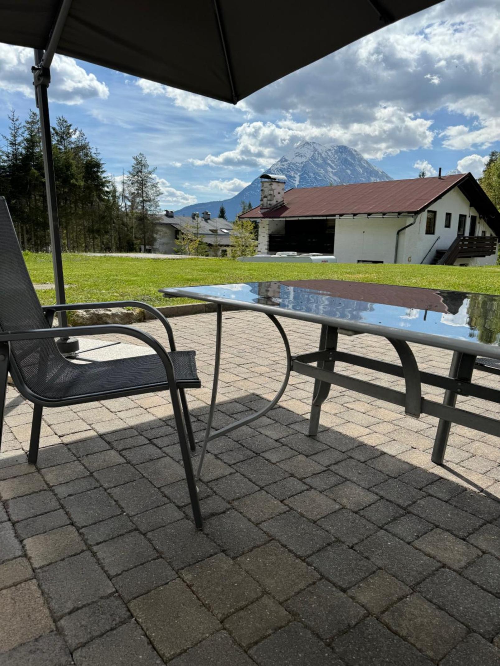Alpenmond Appartment Halbmond