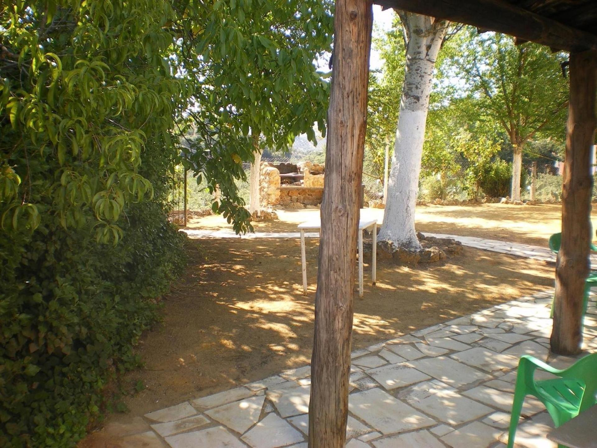 Modernisiertes Ferienhaus mit Gemeinschaftspool auf einem ländlich gelegenen Grundstück im Herzen von Andalusien