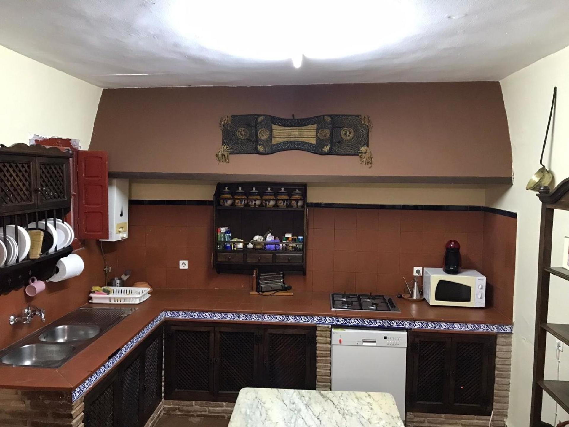 Modernisiertes Ferienhaus mit Gemeinschaftspool auf einem ländlich gelegenen Grundstück im Herzen von Andalusien