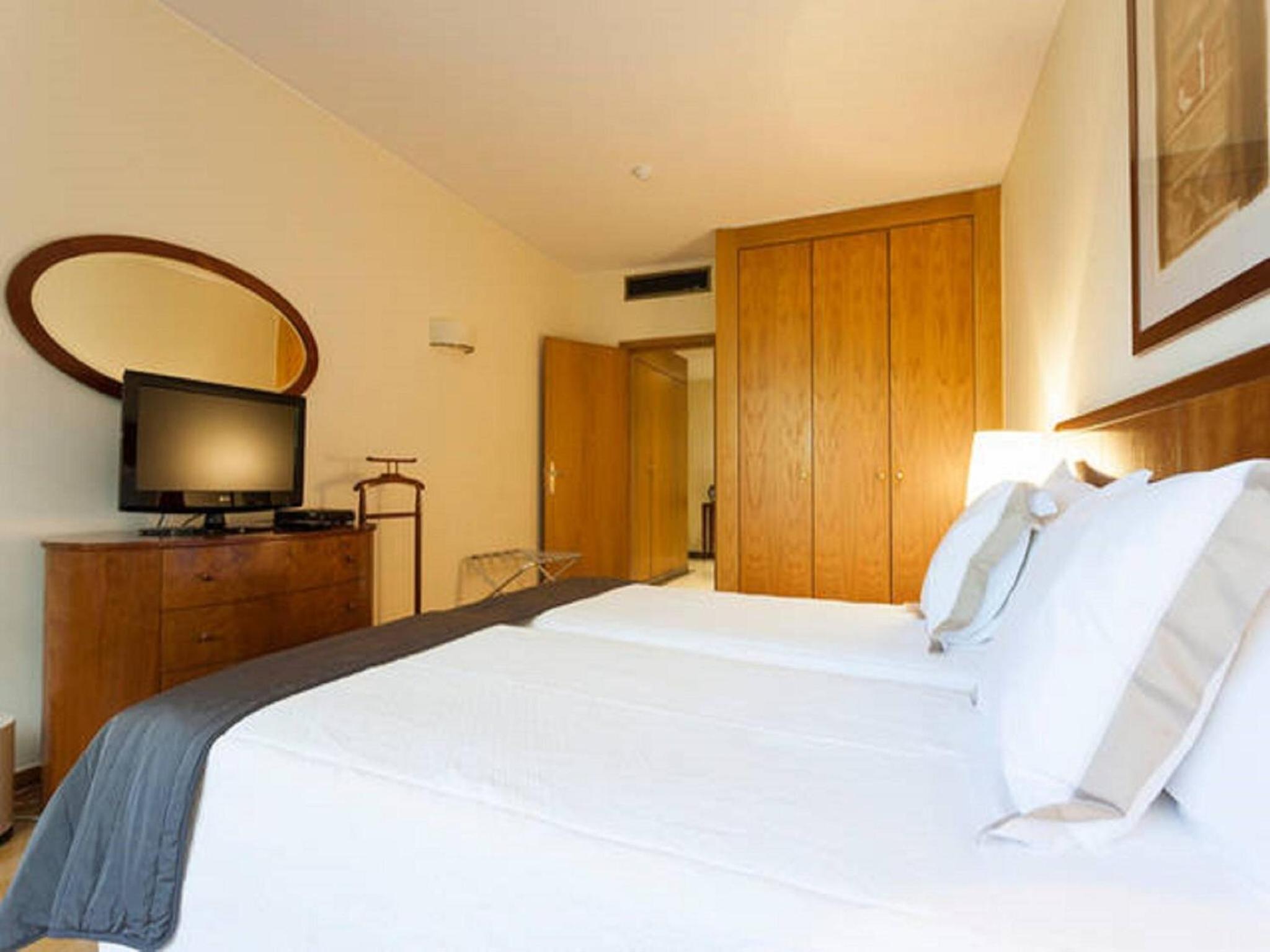 Stay in the Heart of Lisbon-Altis Suites Hotel view 4