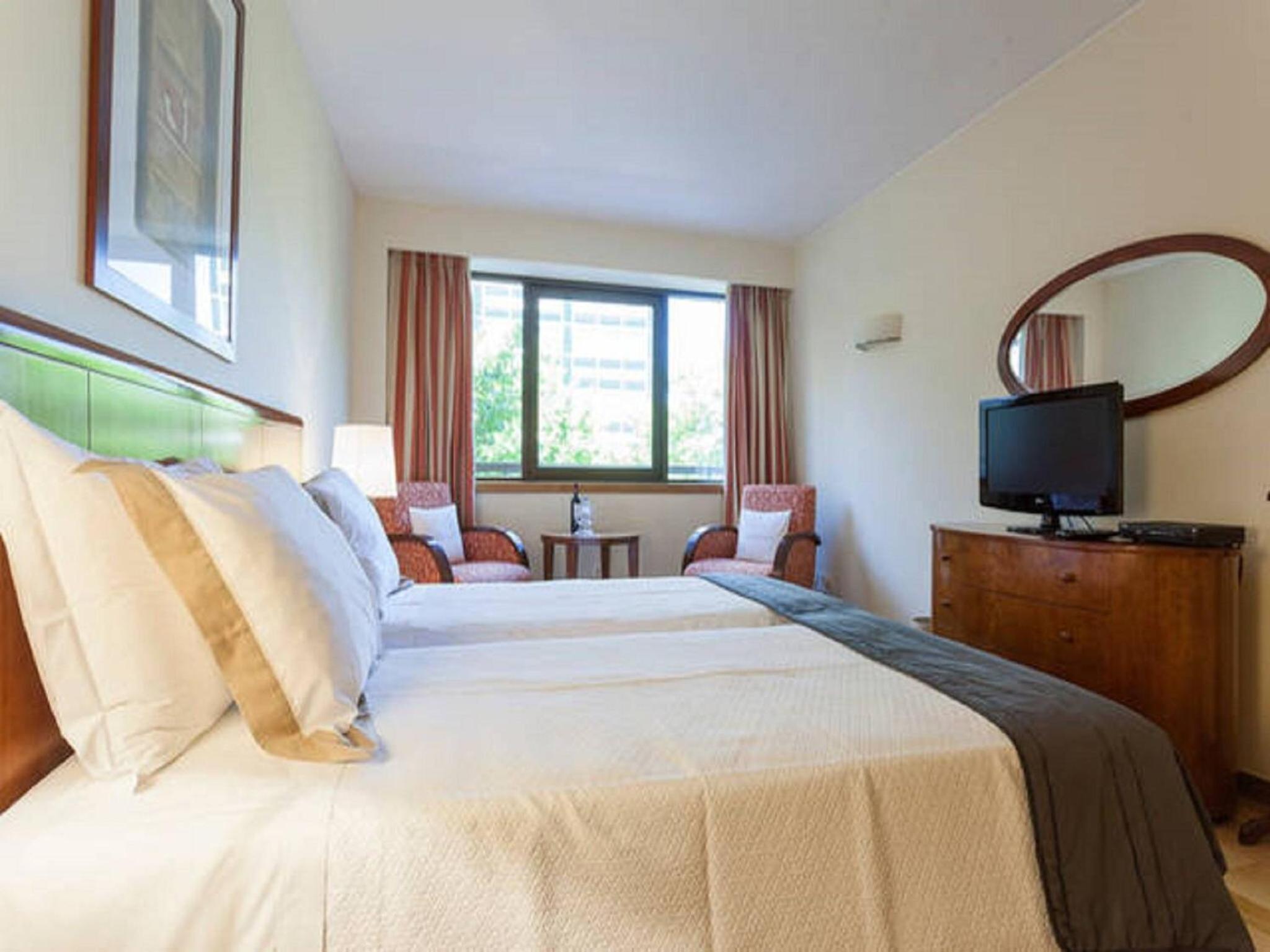 Stay in the Heart of Lisbon-Altis Suites Hotel view 3