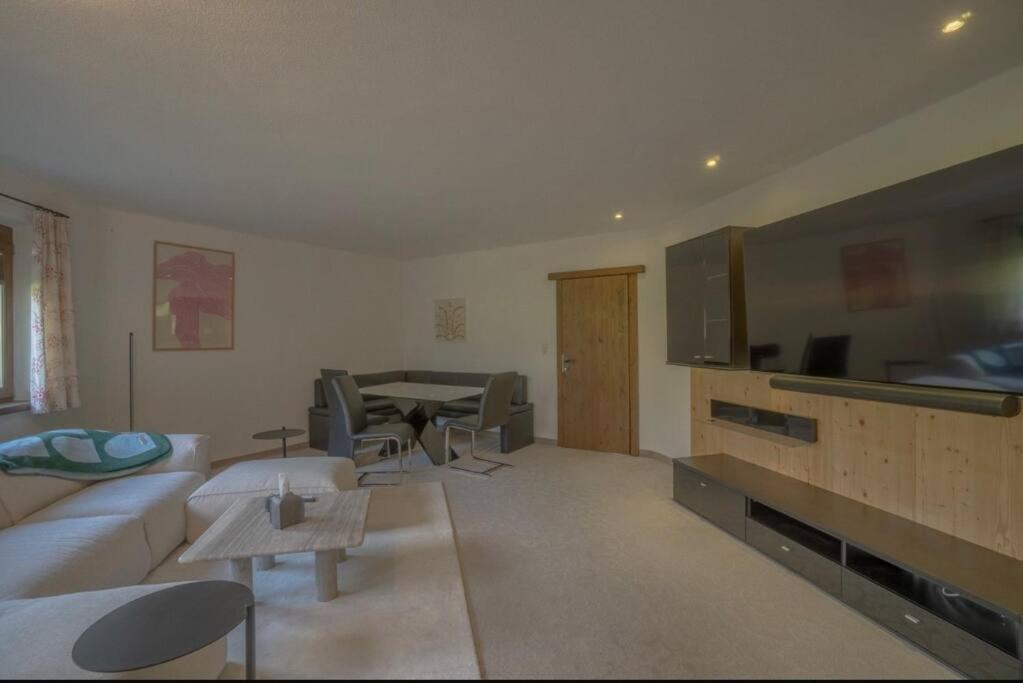 Luxuriöse 120qm Ferienwohnung in Tirol mit Panoramablick