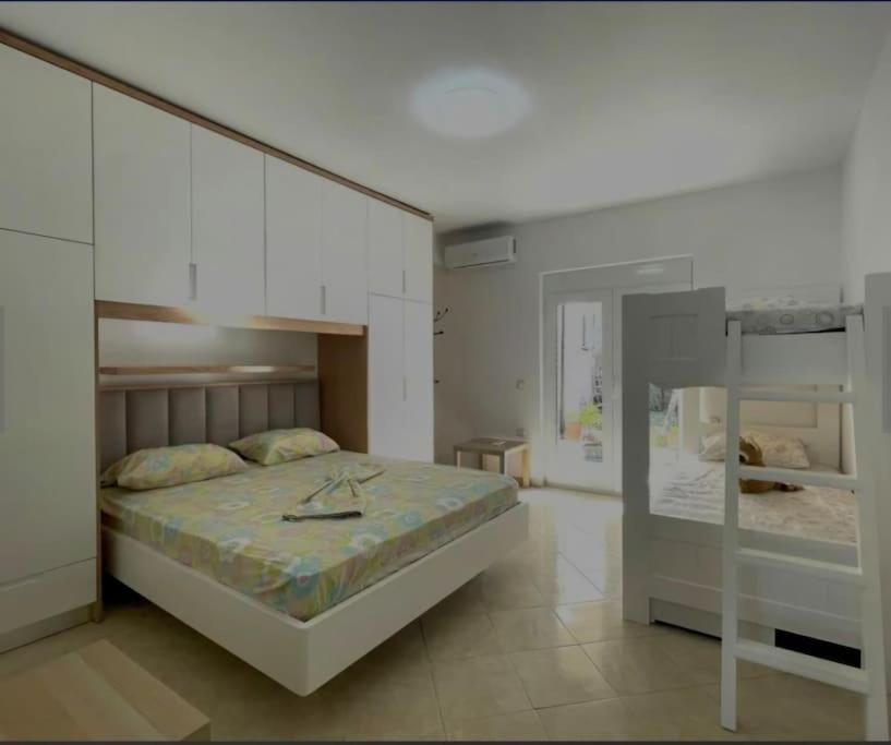 Sunset Boulevard Holiday Home photo 3