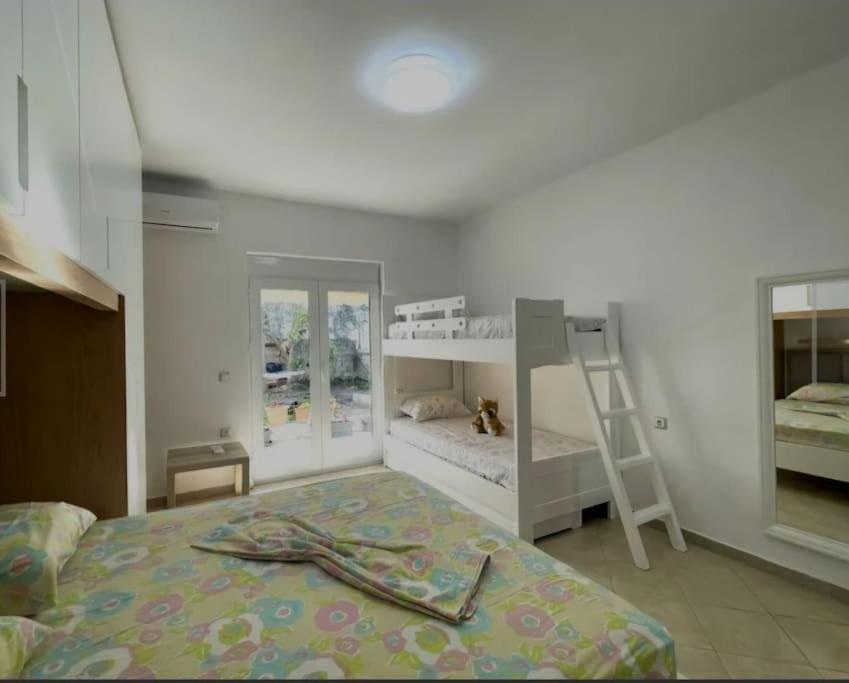 Sunset Boulevard Holiday Home photo 4