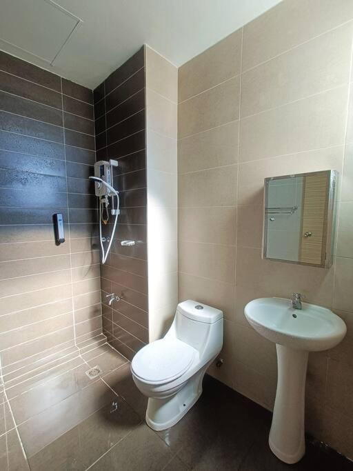VI Homelite Resort photo 5