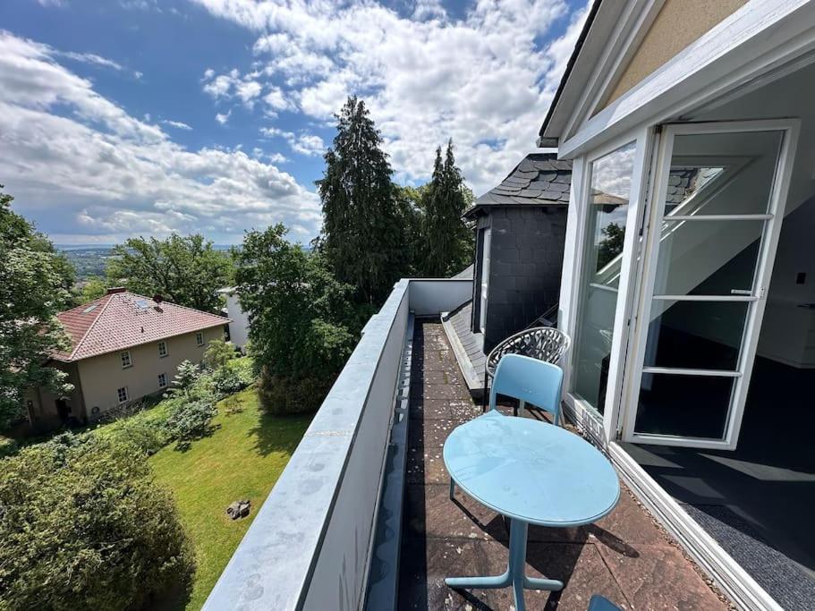 Panorama Penthouse in wunderschöner Villa