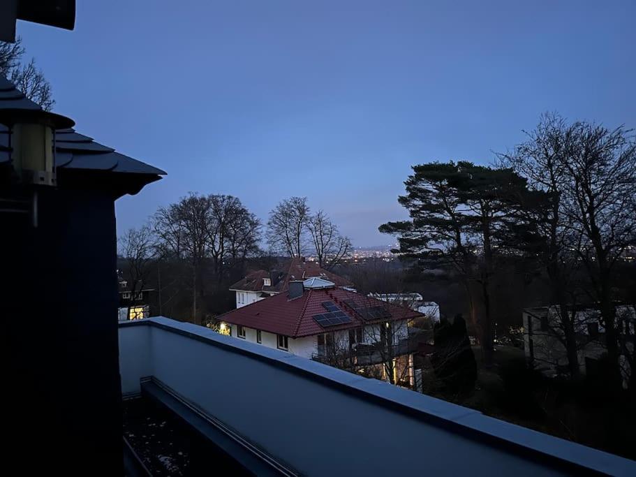 Panorama Penthouse in wunderschöner Villa