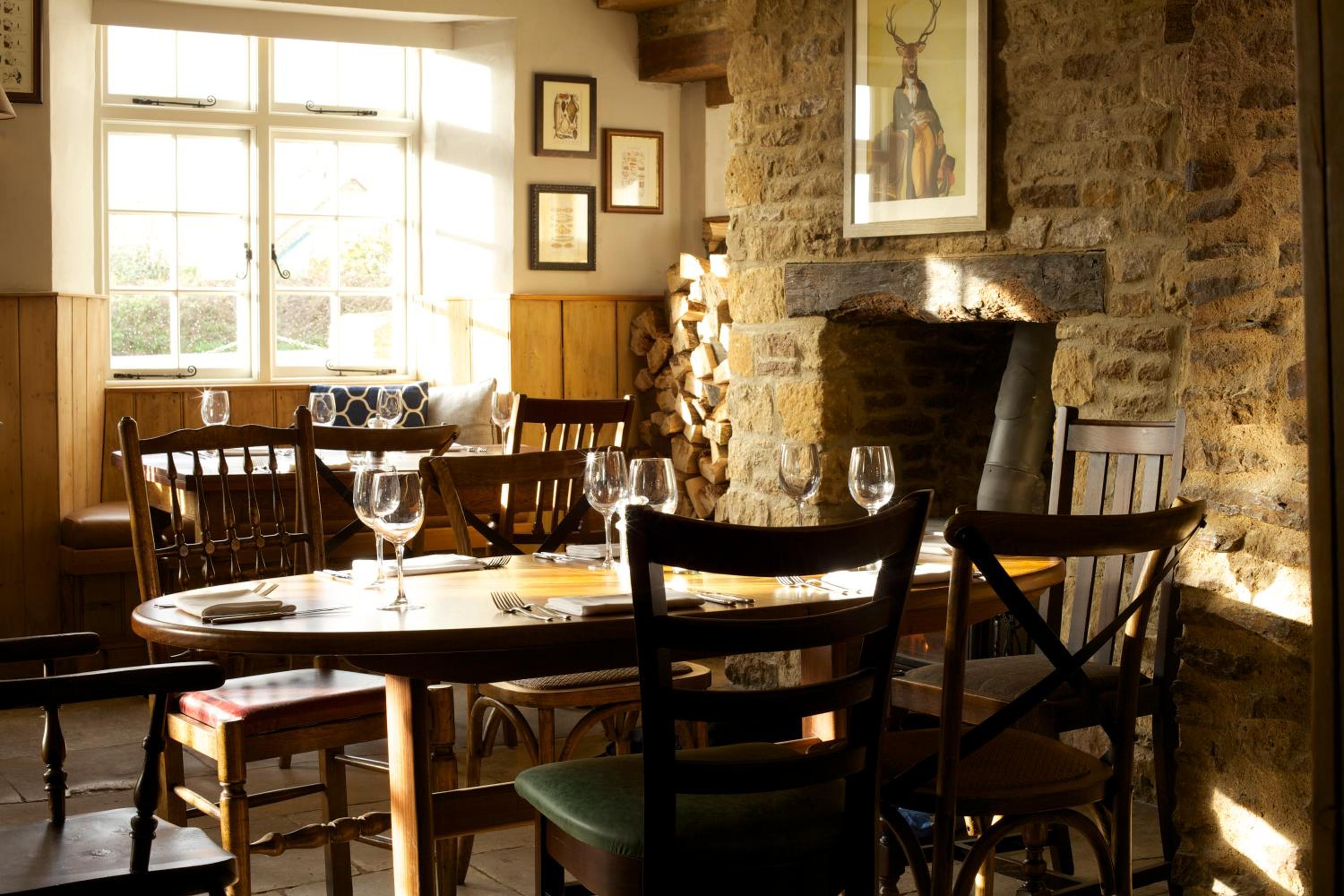 The Trout at Tadpole Bridge