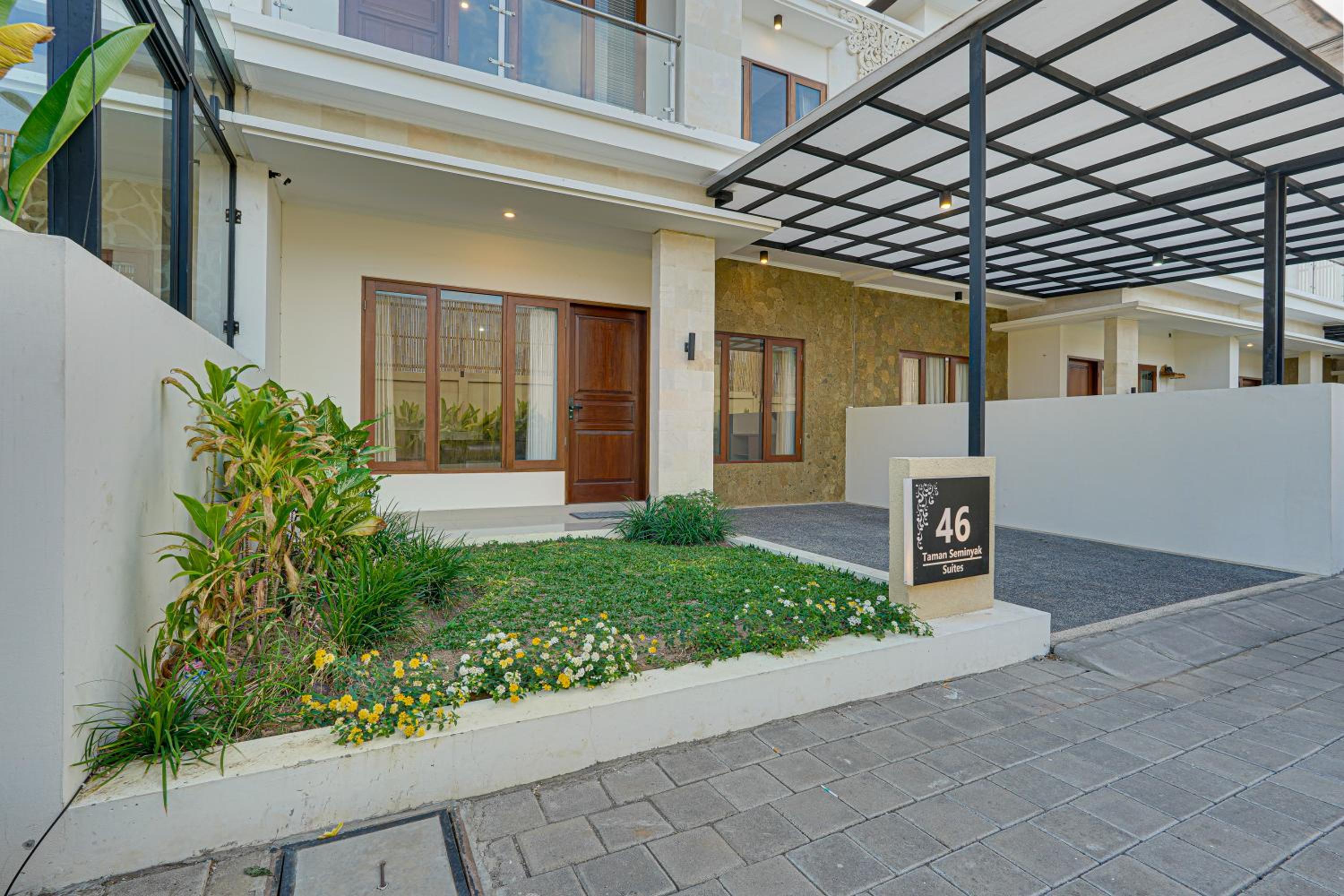 Villa Taman Seminyak 46 Near Double Six Beach view 3