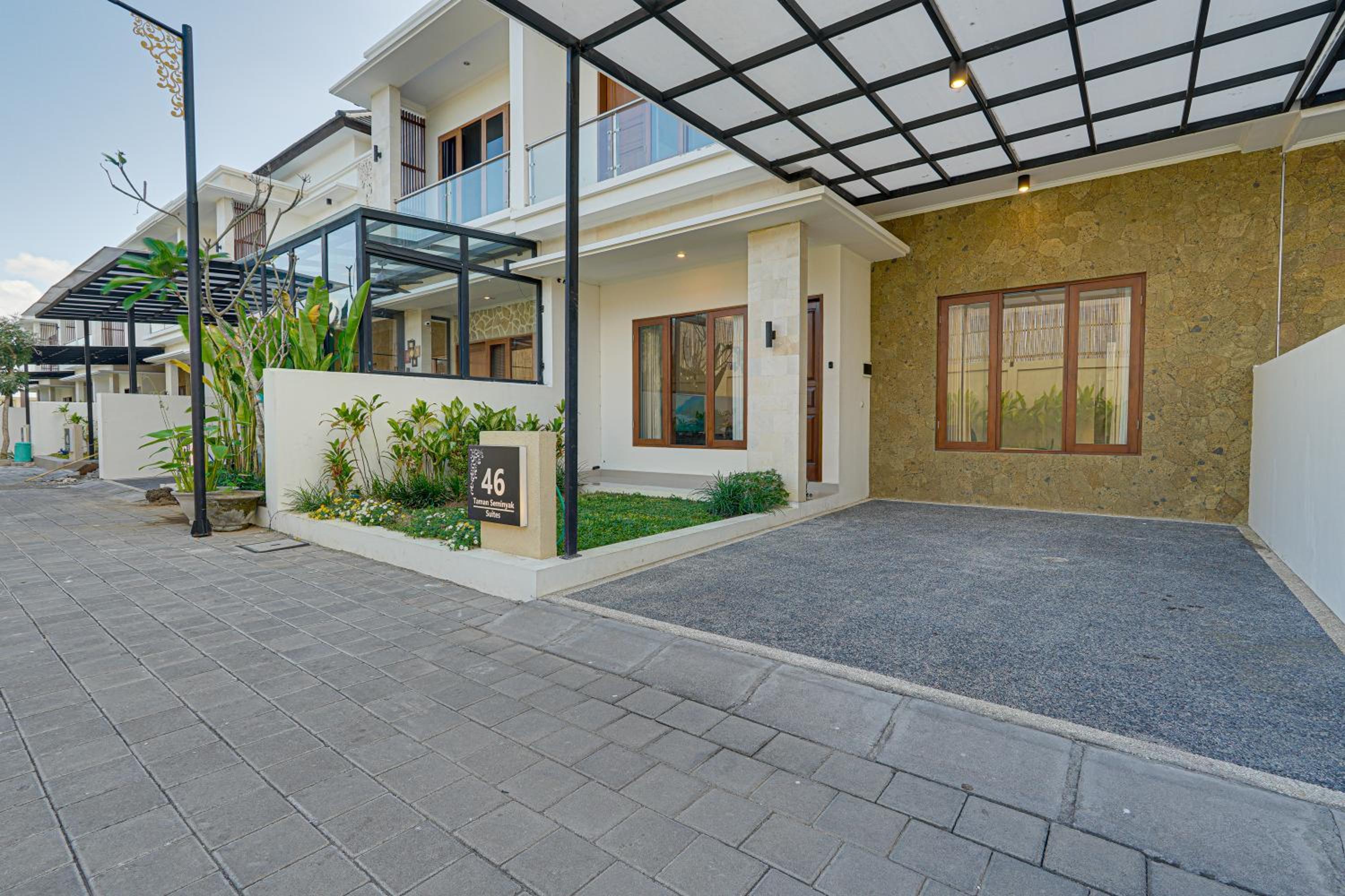 Villa Taman Seminyak 46 Near Double Six Beach view 2