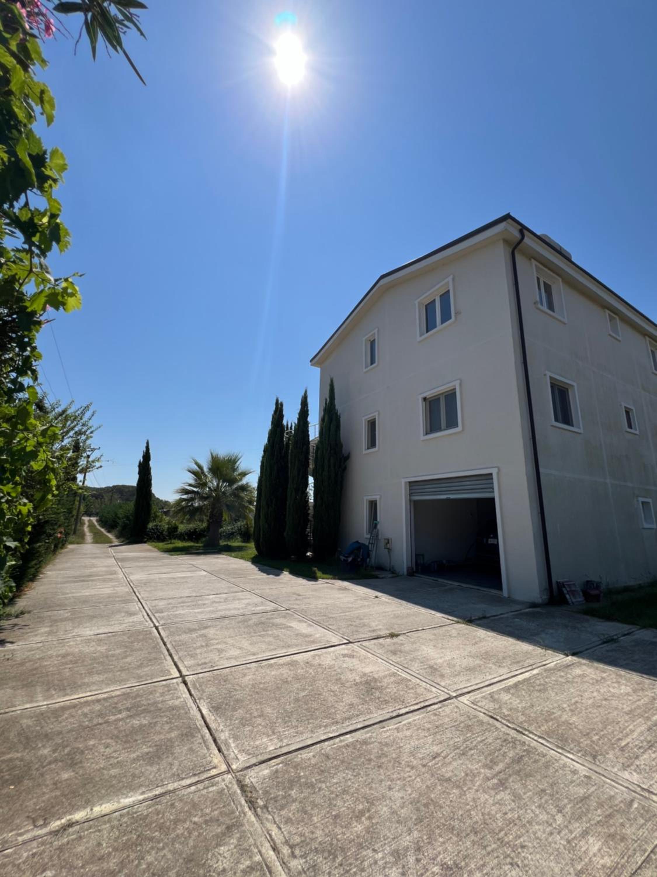 The White Villa