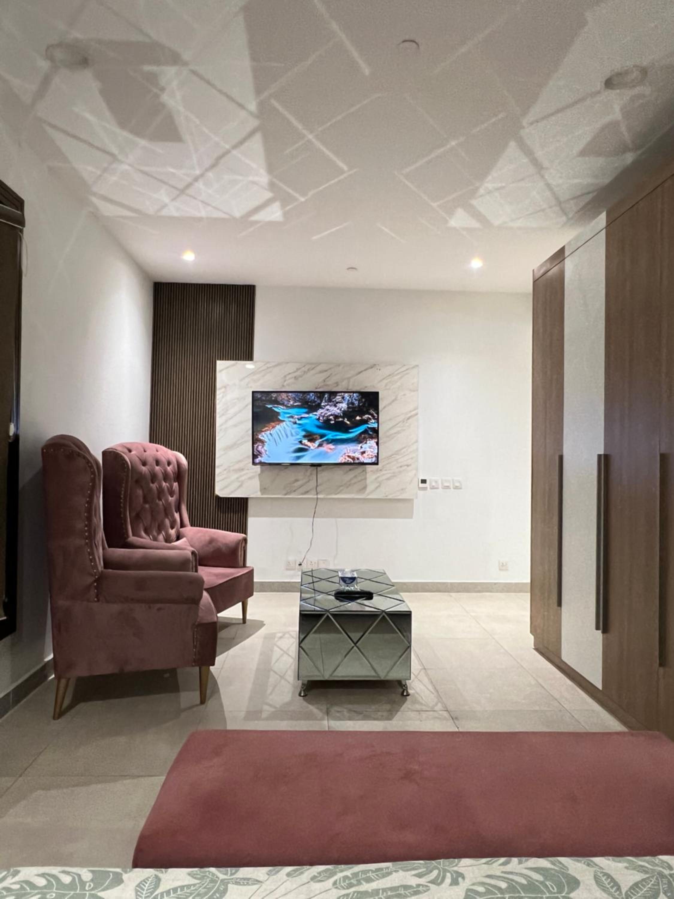 Luxury studio at DHA phase 5 Pentasquare view 5