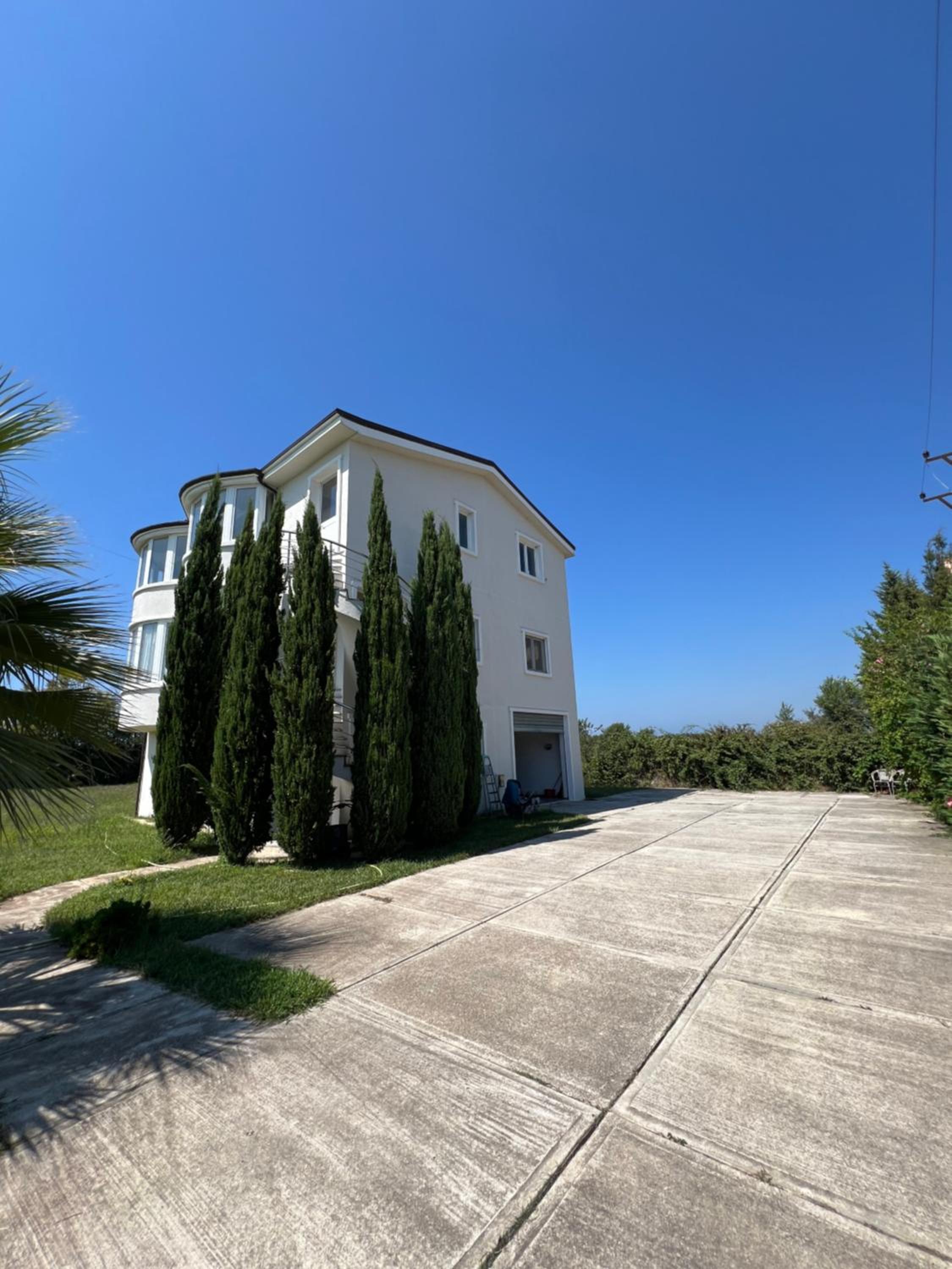 The White Villa