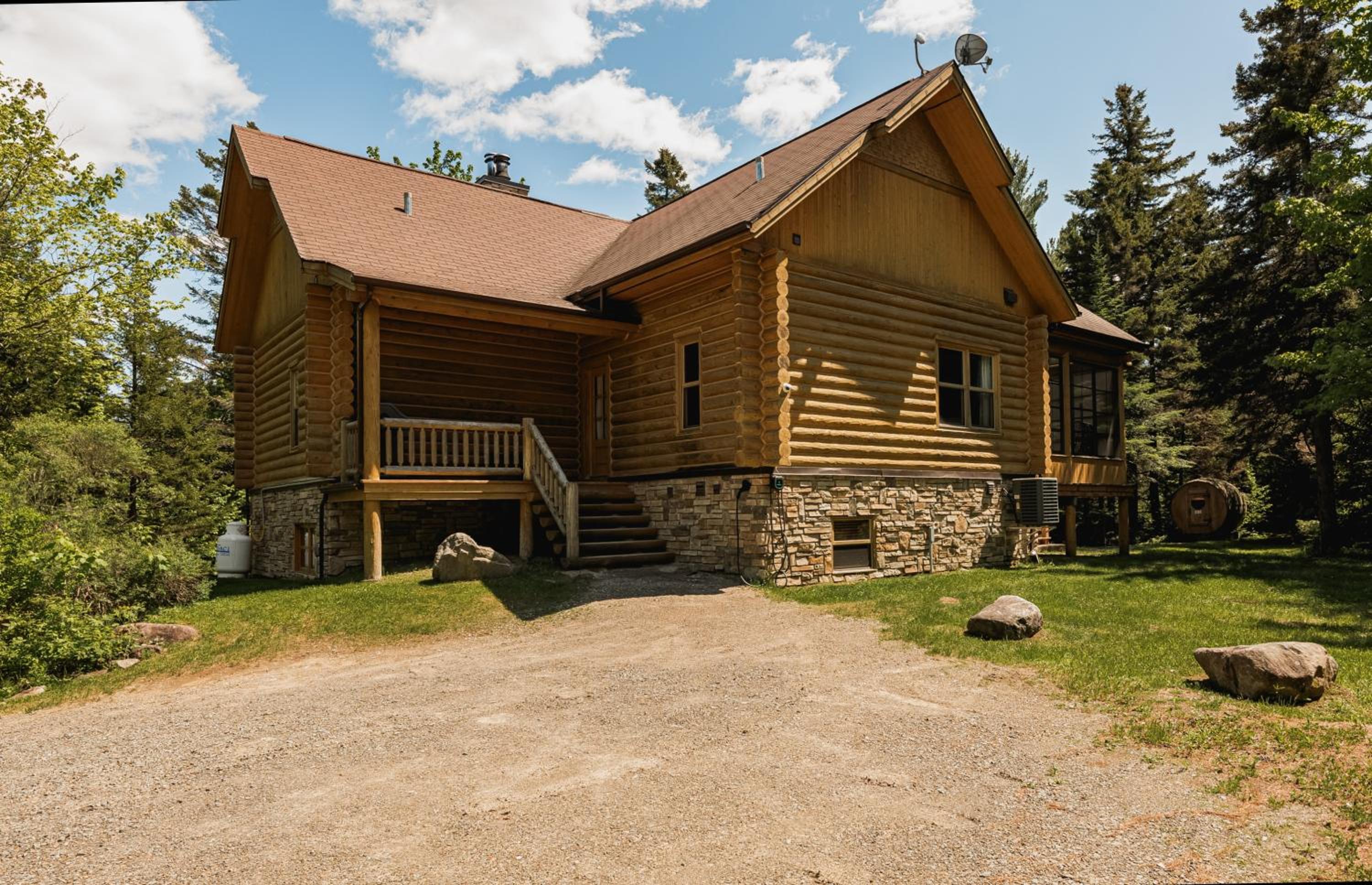 Fiddler Lake Resort Chalet 30 Deer - Property Image 11