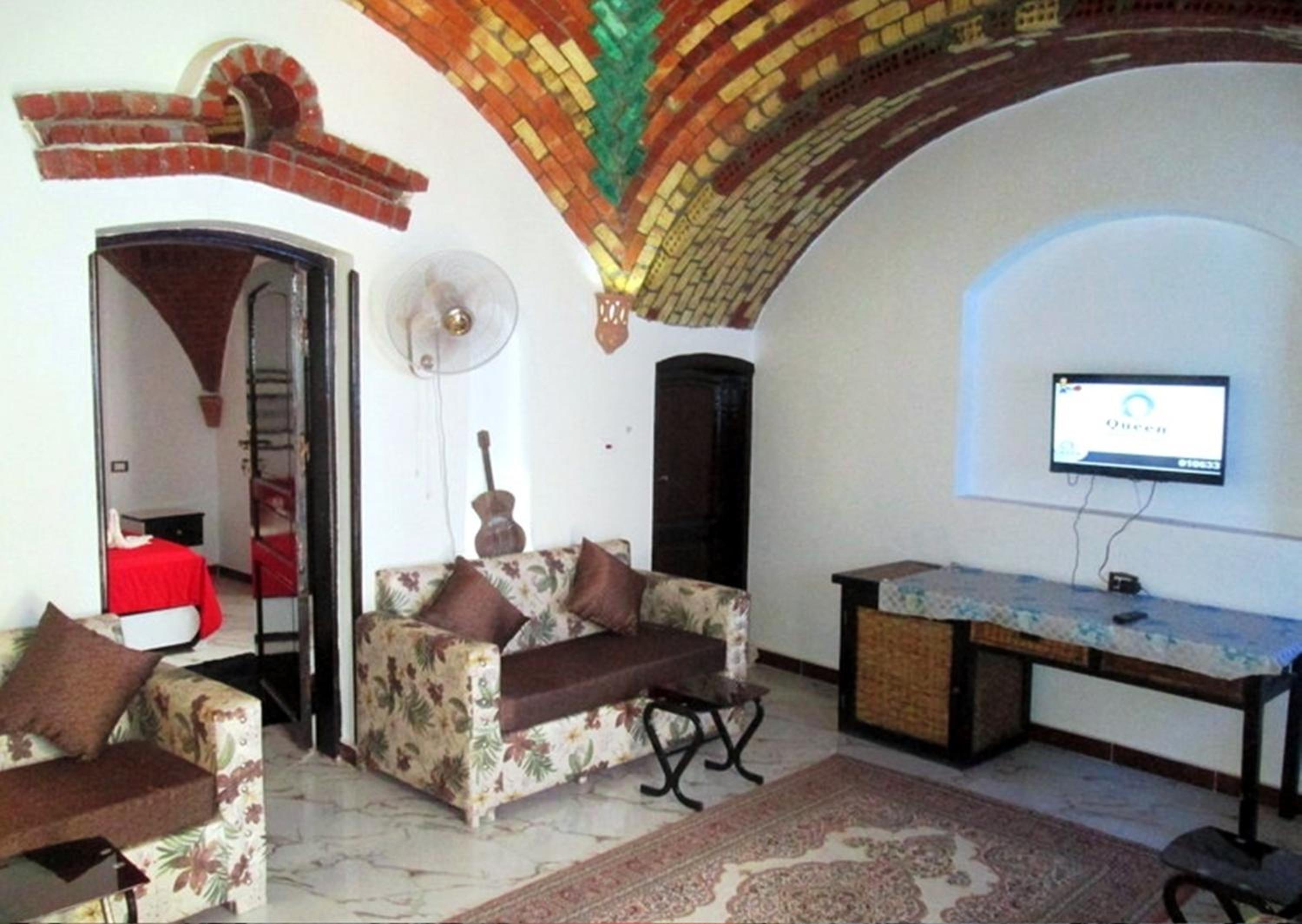 private home lucky seven