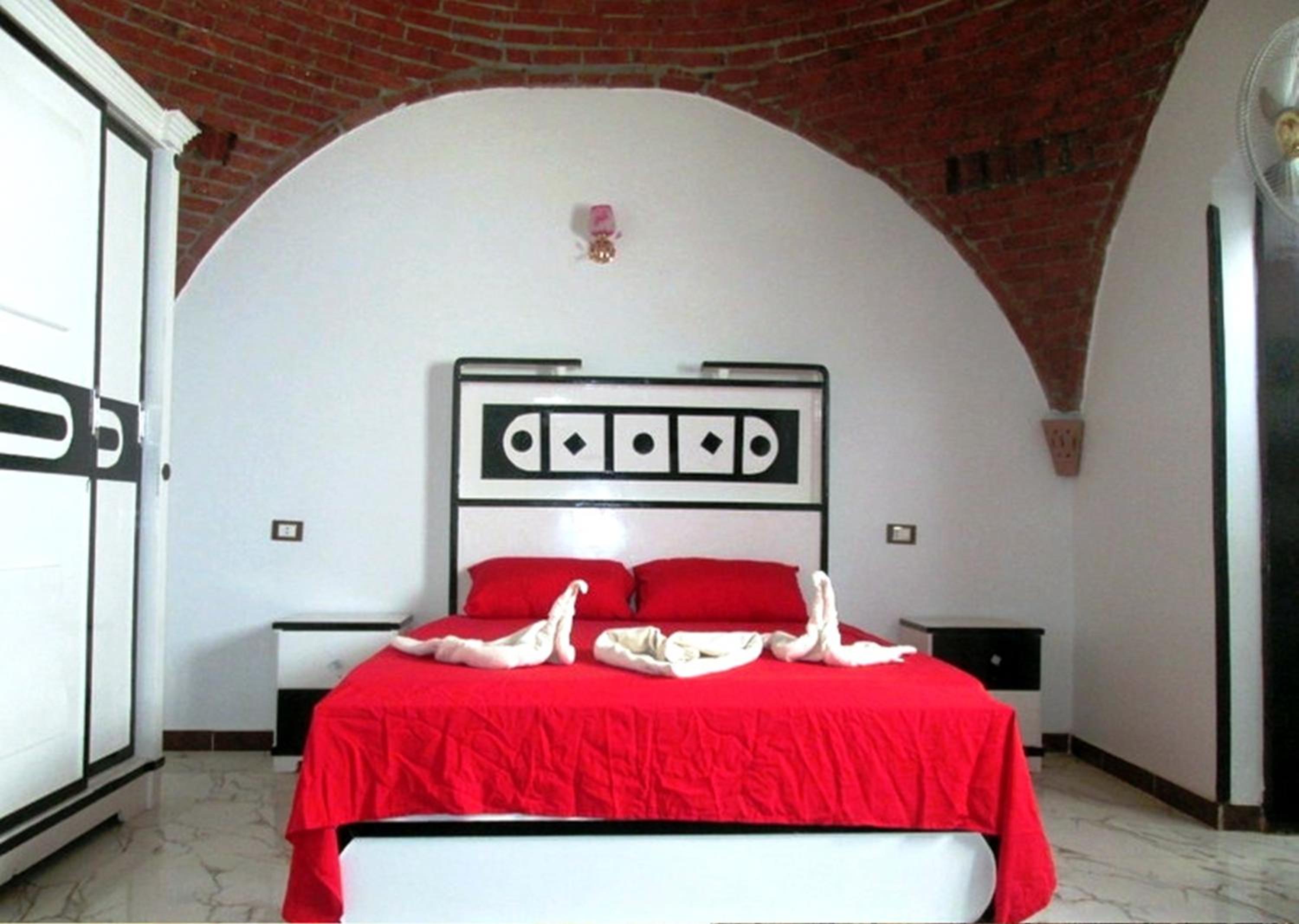 private home lucky seven