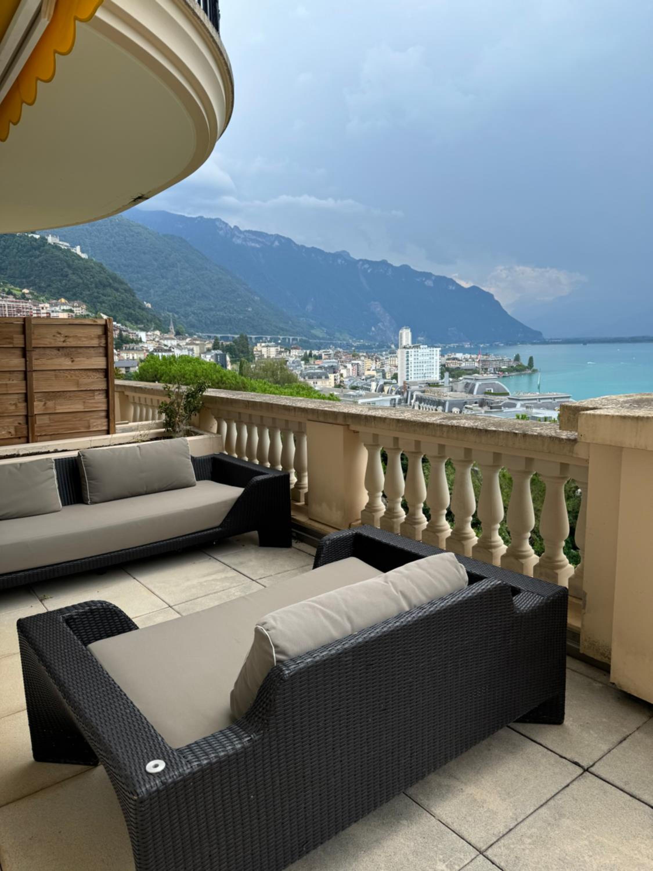 Montreux Panoramic Lake View Apartment