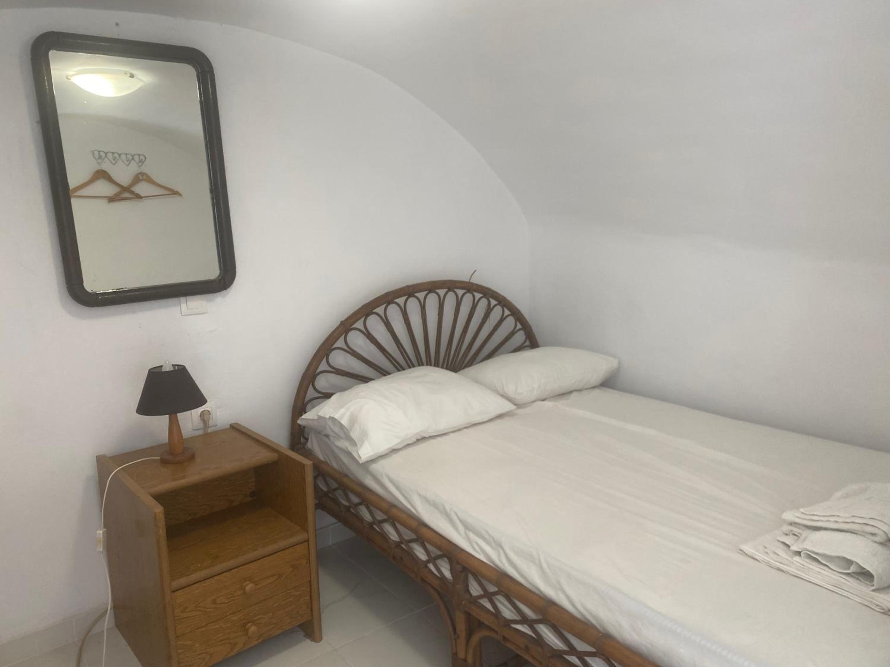 Oia Vacations - Marcos Rooms - Property Image 4
