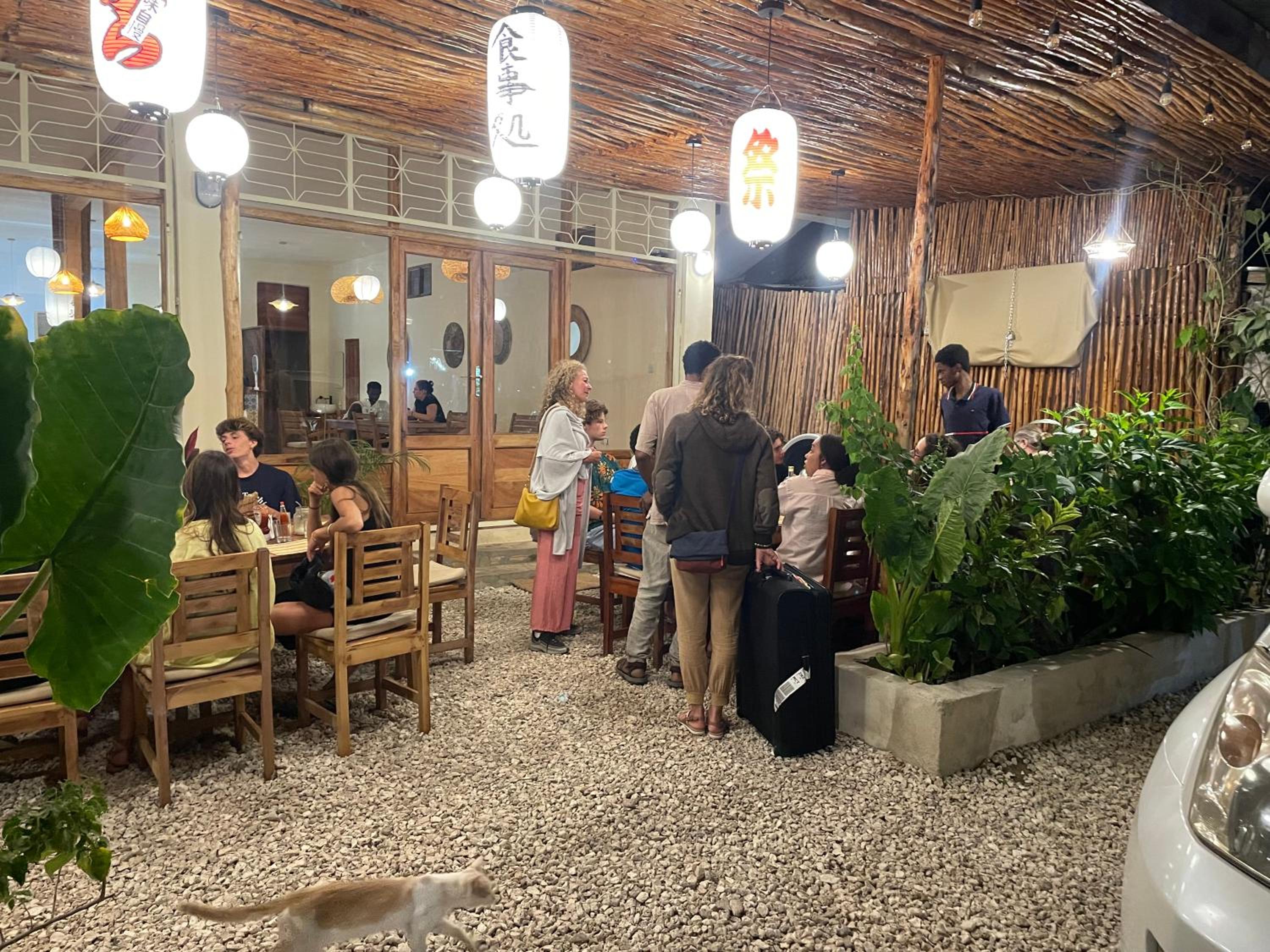 dining