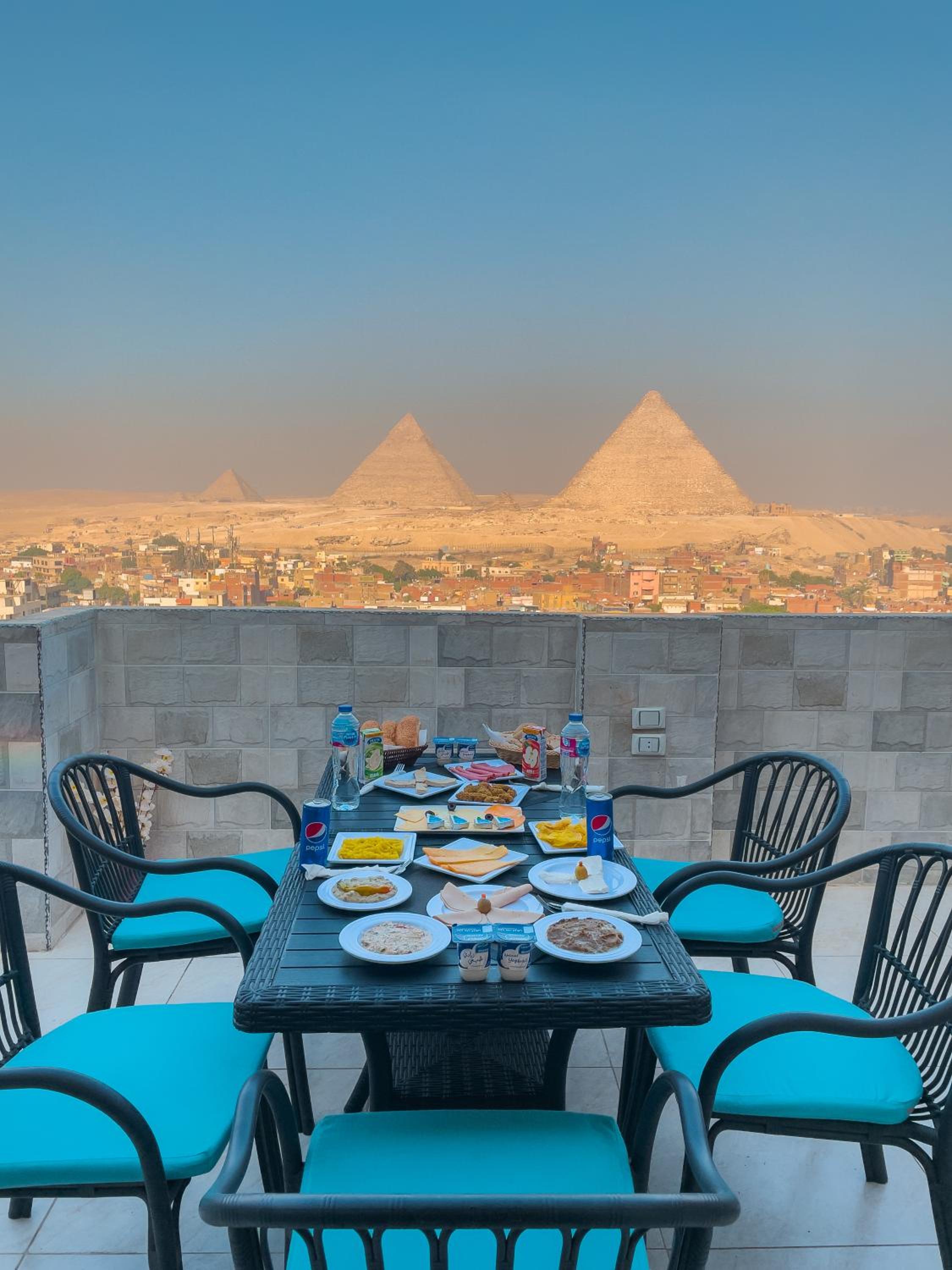 Jumeirah jacuzzi pyramids view inn