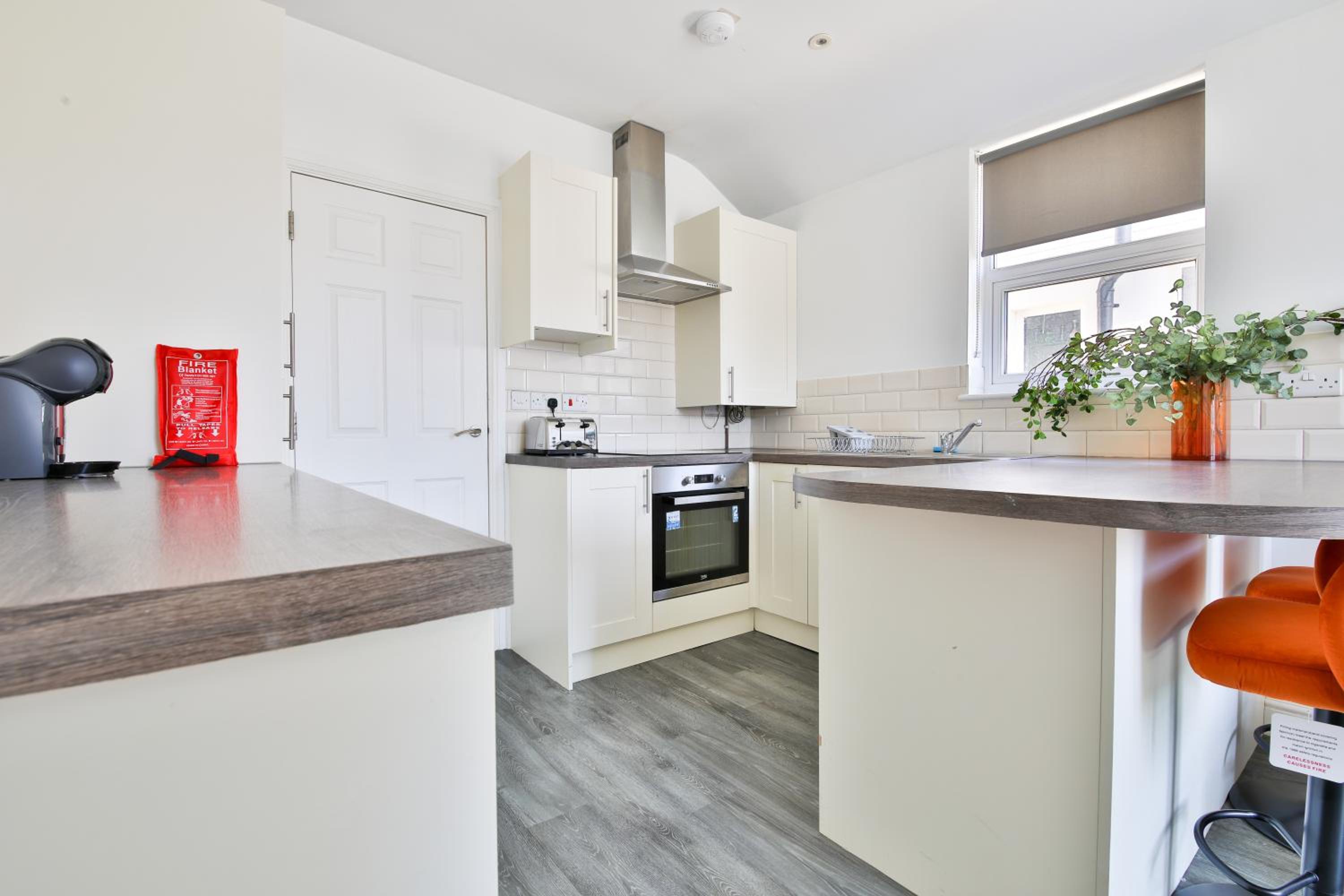 Three-Bedroom Deluxe Apartment in Pontcanna view 3