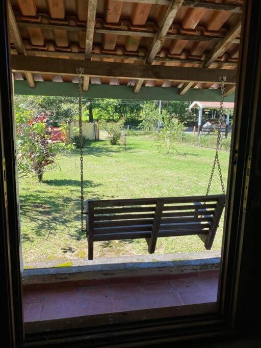 Linda chacara com piscina , conforto e meio a natureza
