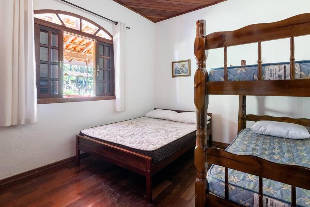Linda chacara com piscina , conforto e meio a natureza