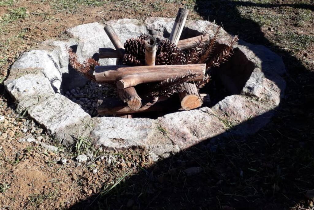 Linda chacara com piscina , conforto e meio a natureza