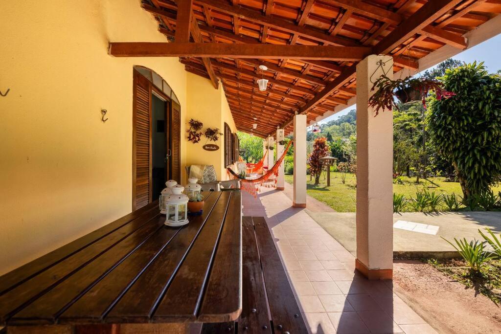 Linda chacara com piscina , conforto e meio a natureza