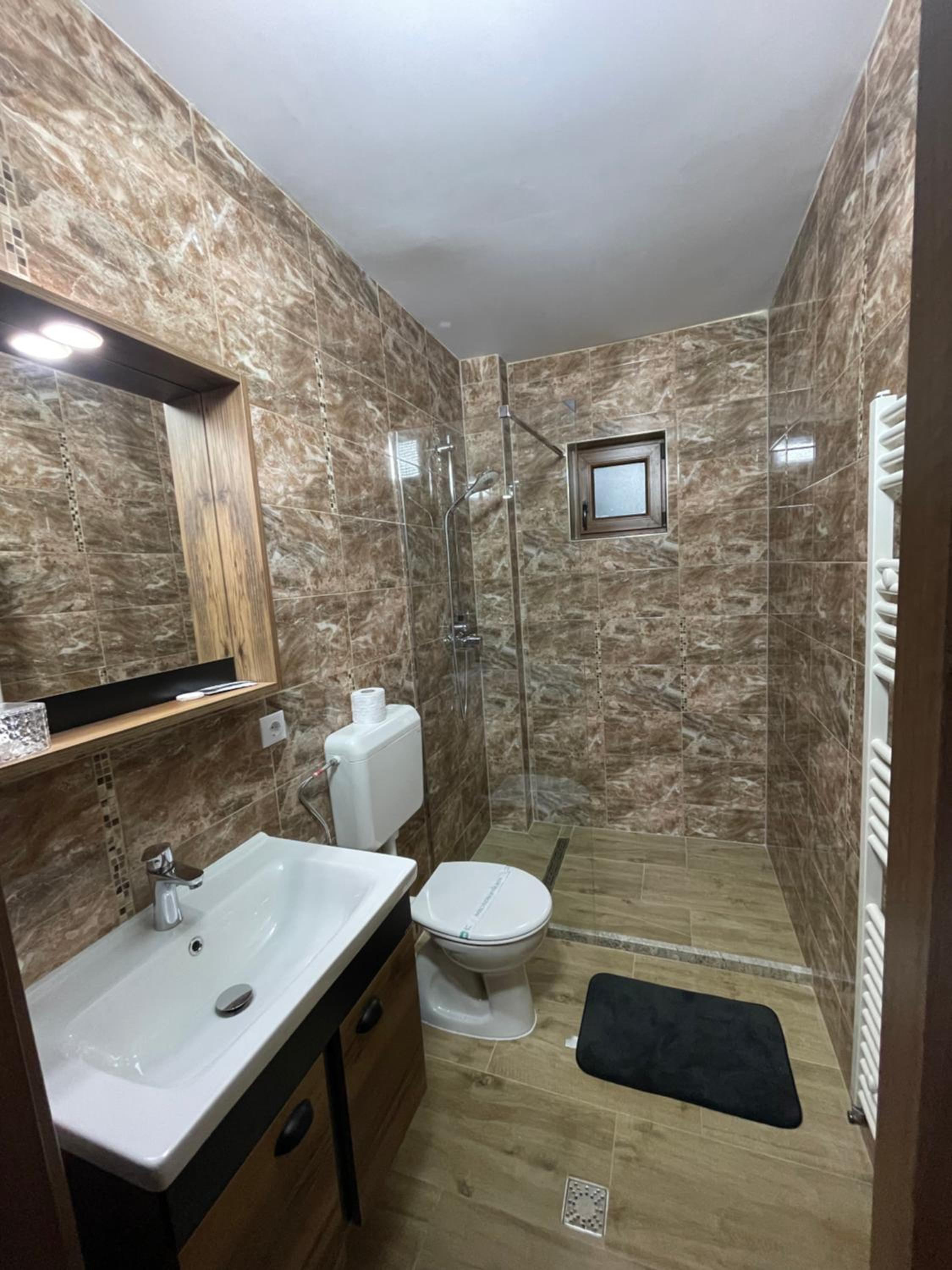 Rai pe Deal Chalet view 5