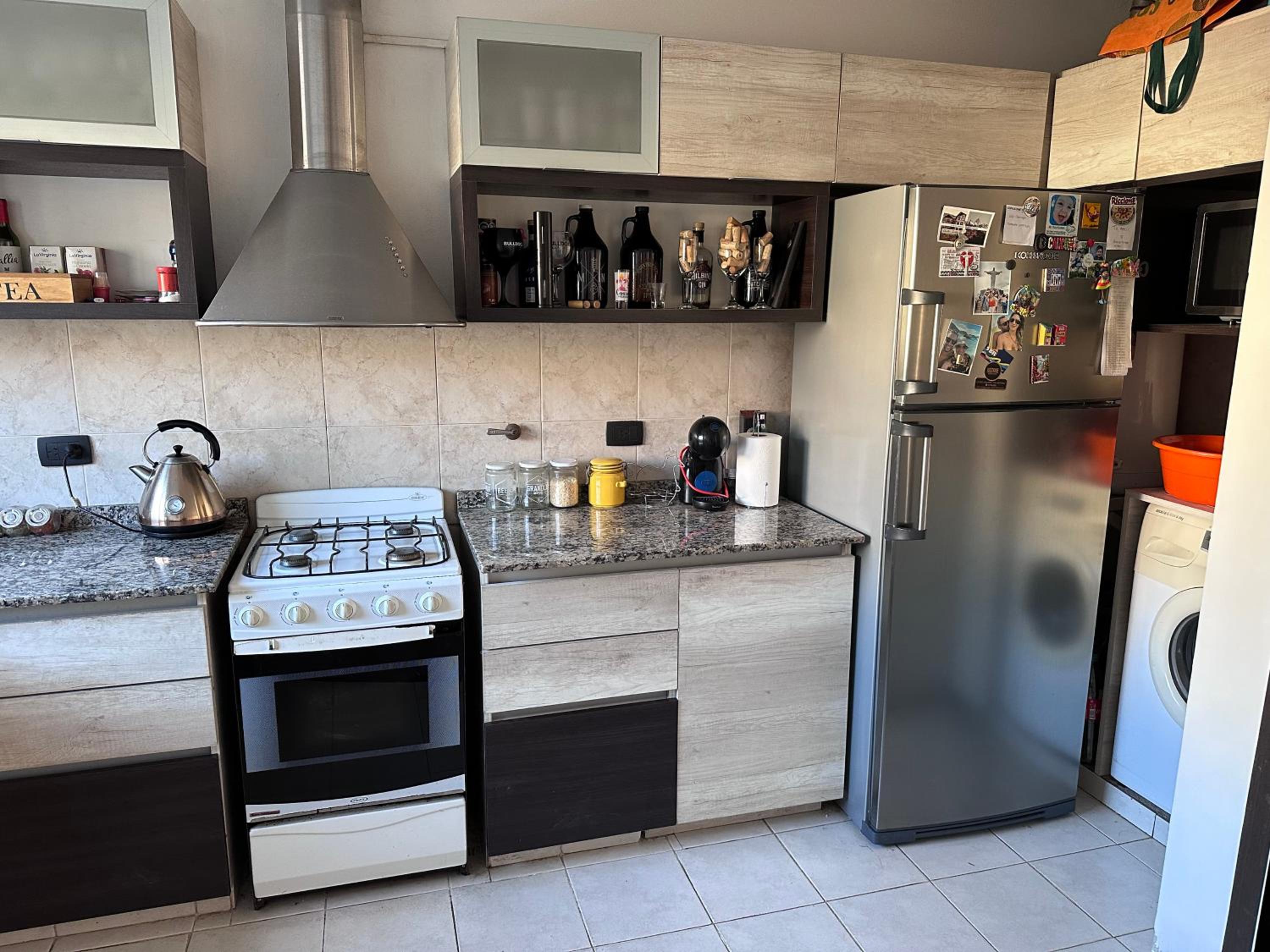 Habitación privada en vivienda compartida para viajeros!
