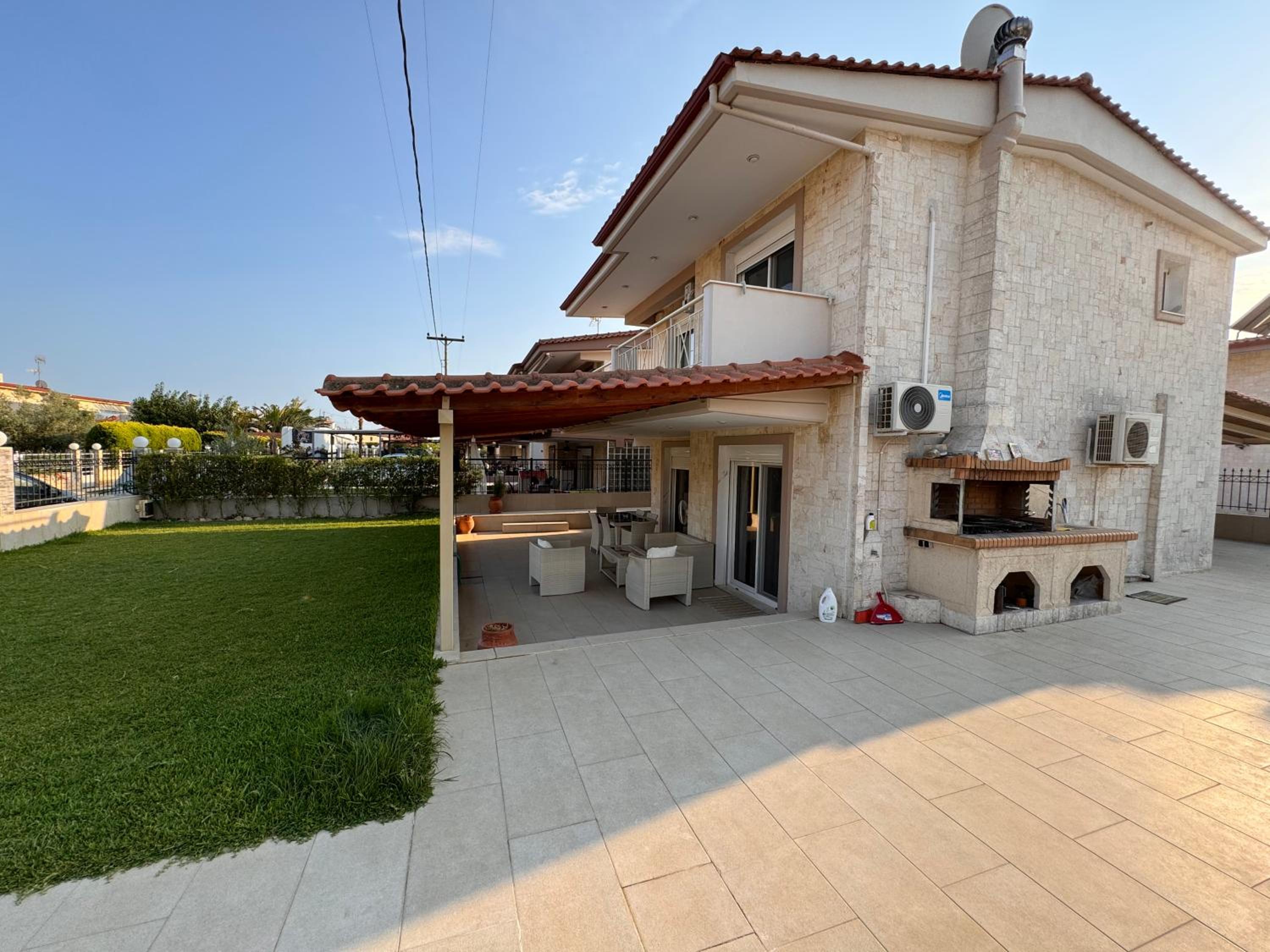 Samaras Villa