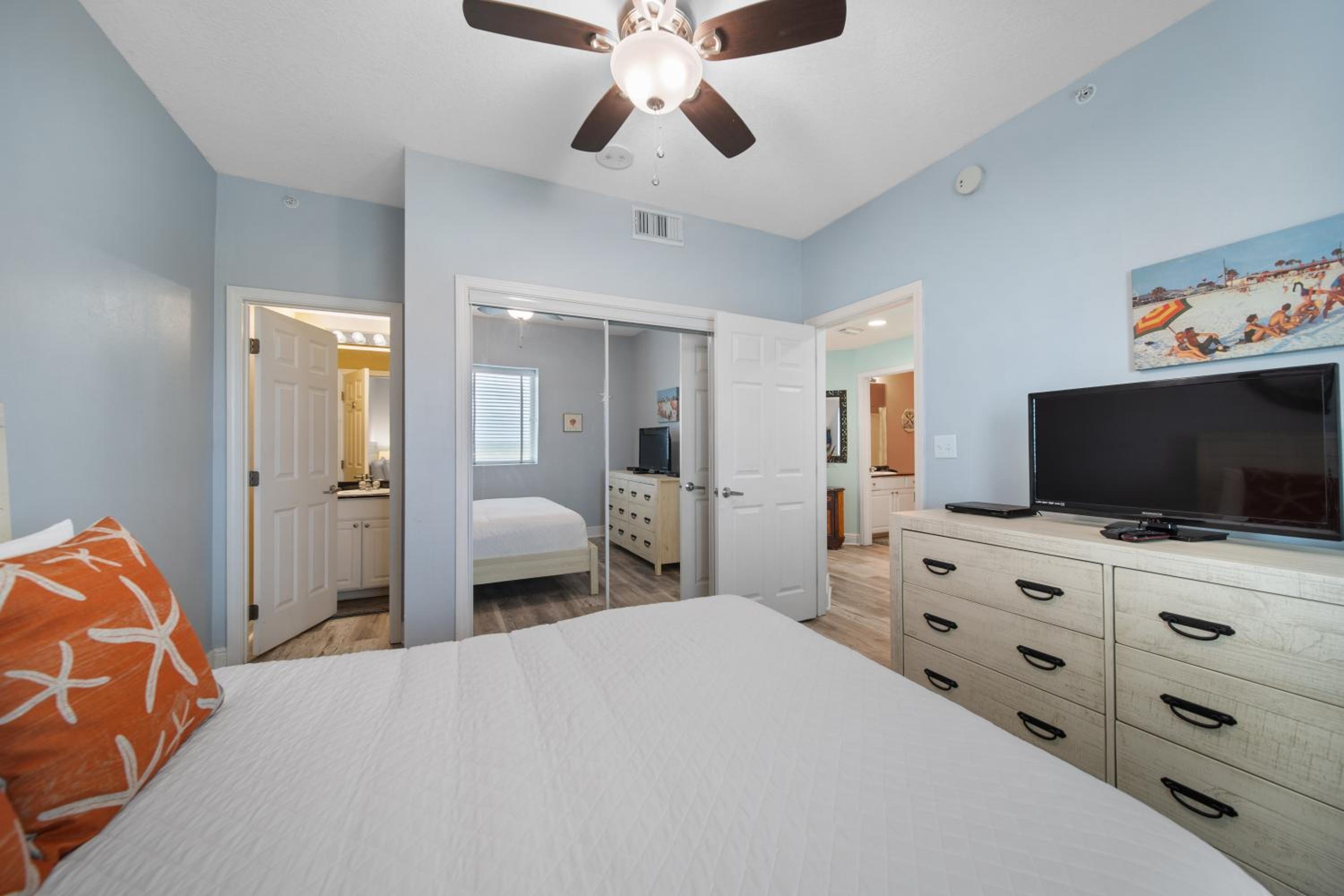 San Carlos 703 by Current Tides Vacation Rentals view 5