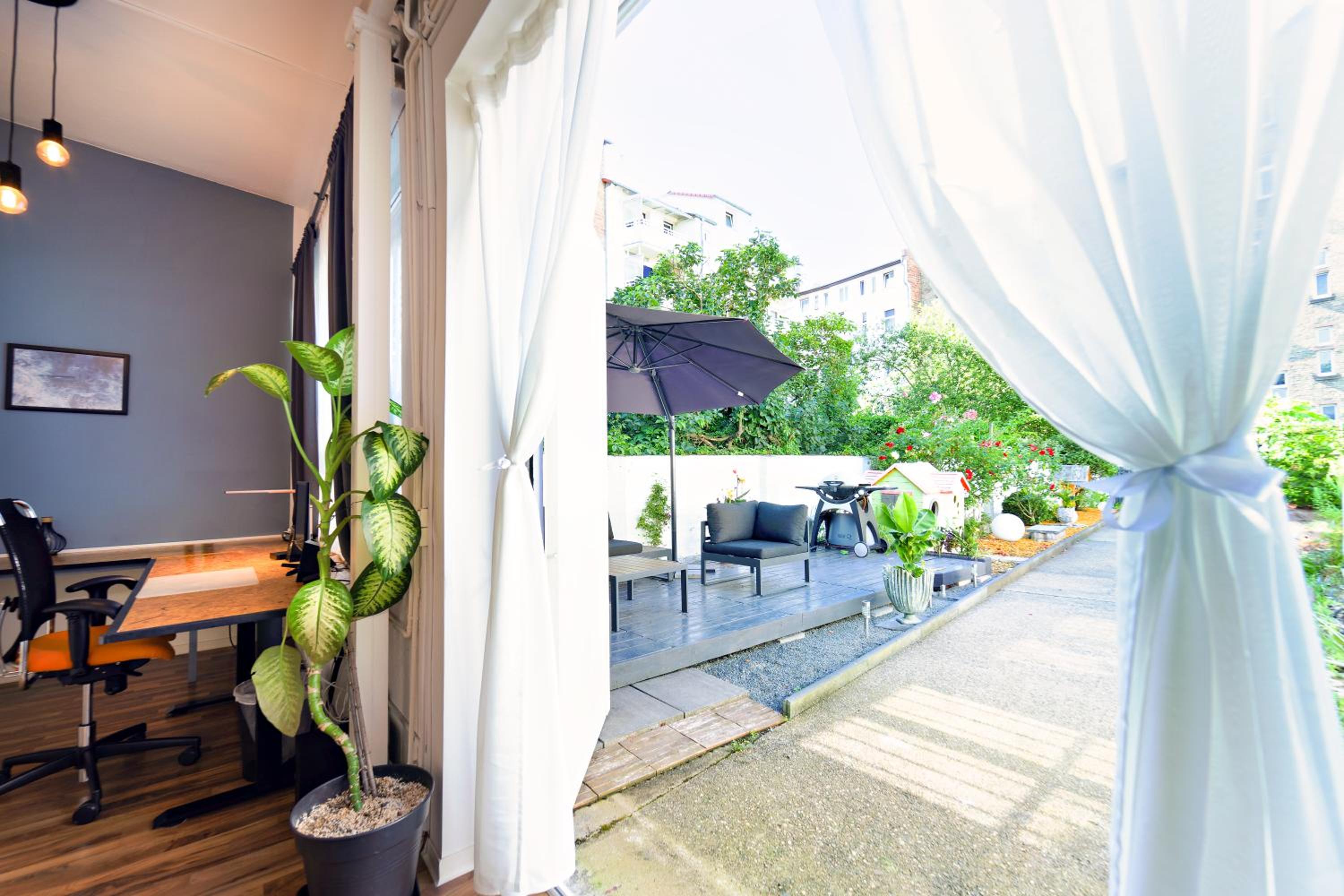 Loft House 170qm, Central, Own Garden, Parking lot