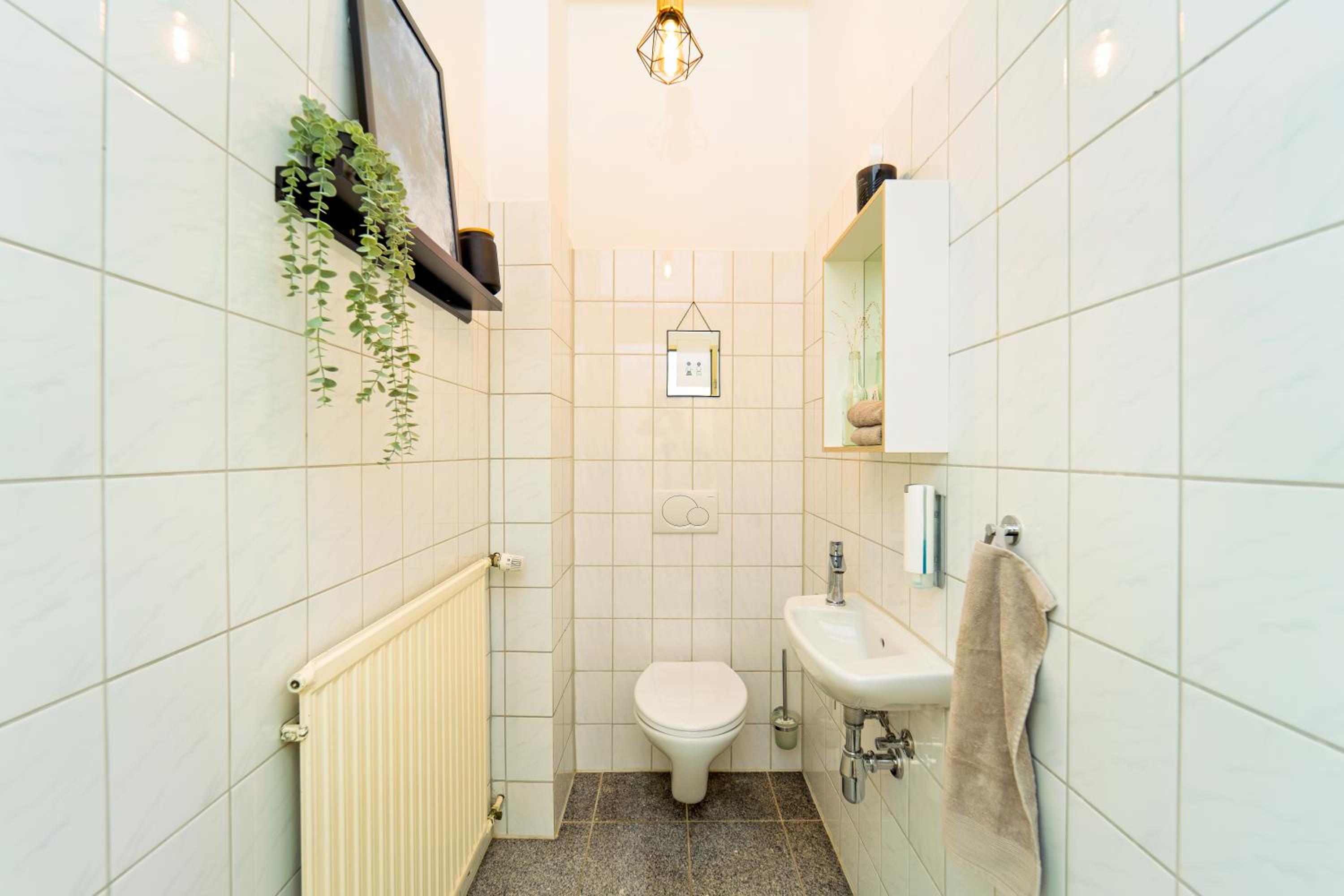 Loft House 170qm, Central, Own Garden, Parking lot