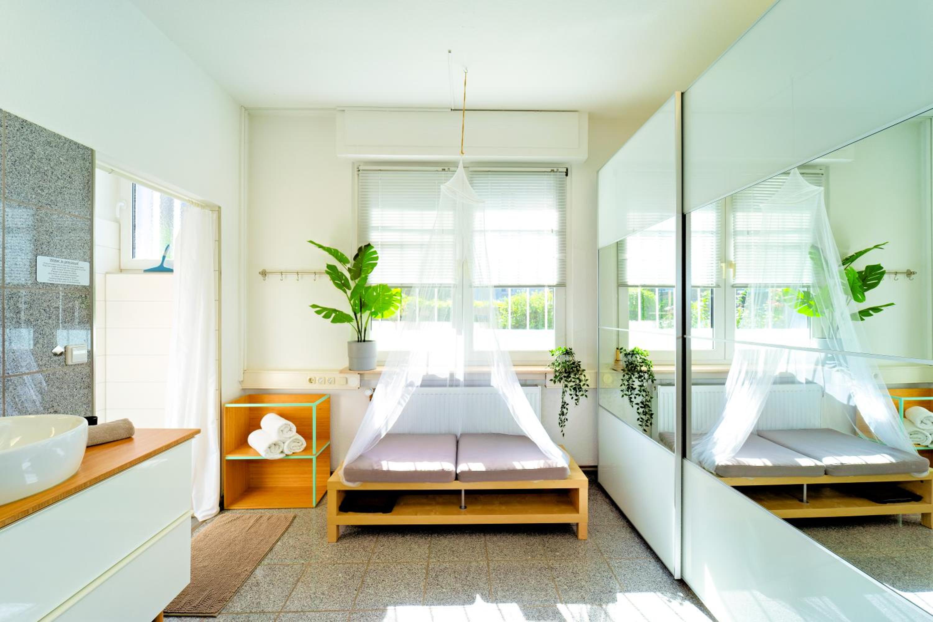Loft House 170qm, Central, Own Garden, Parking lot