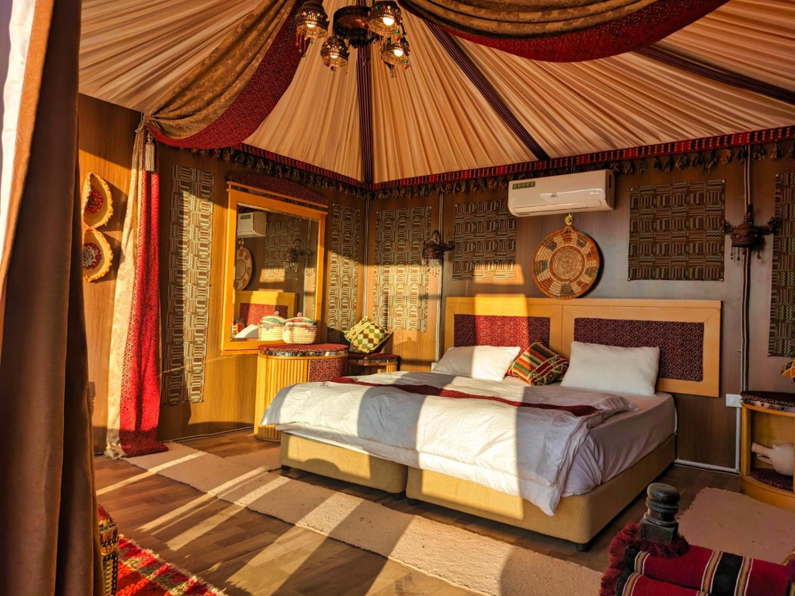 Wadi Rum Hakuna Matata Camp and Jeep Tour view 3
