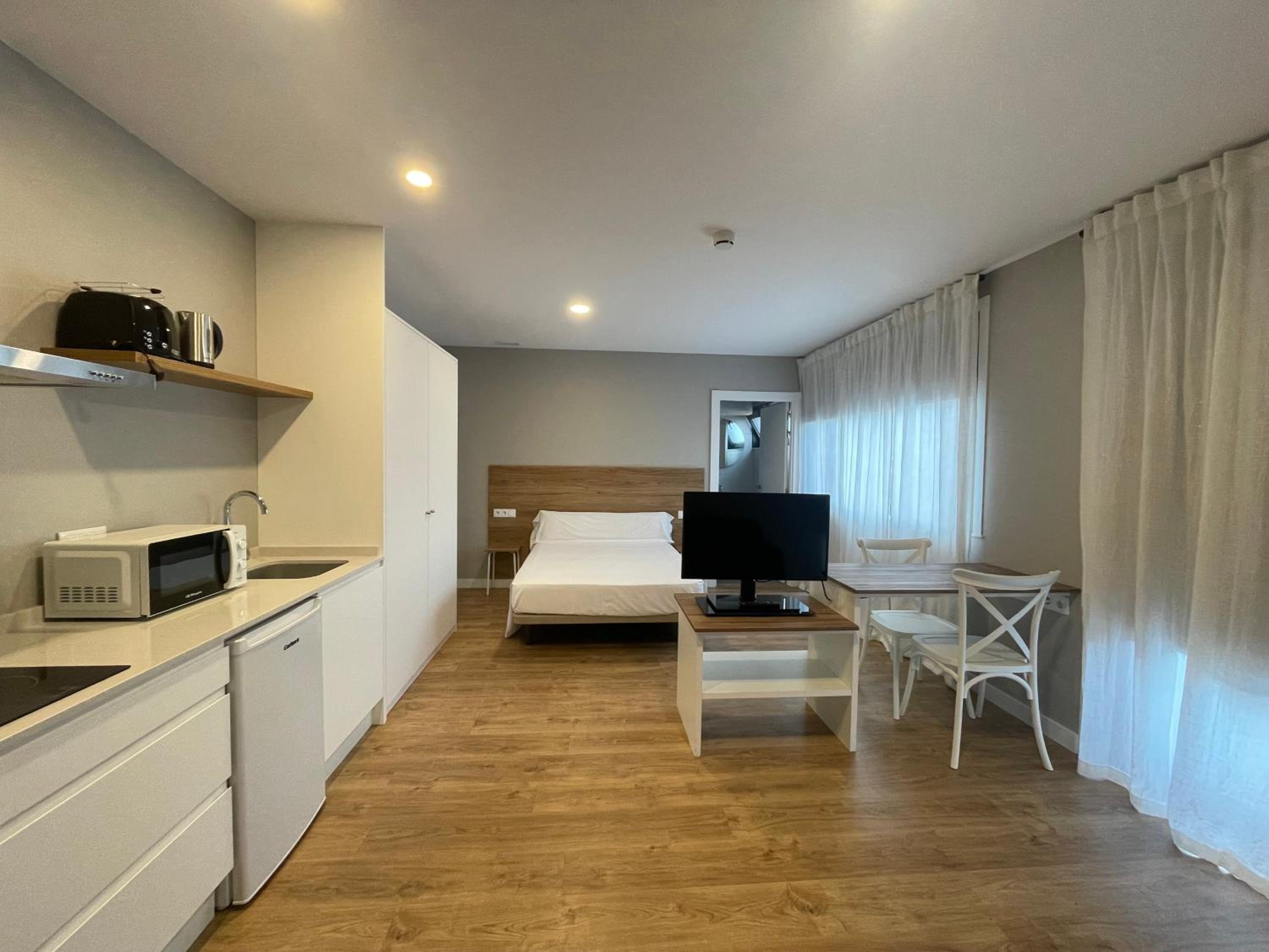 Apartamentos CRUNIA - Estudios