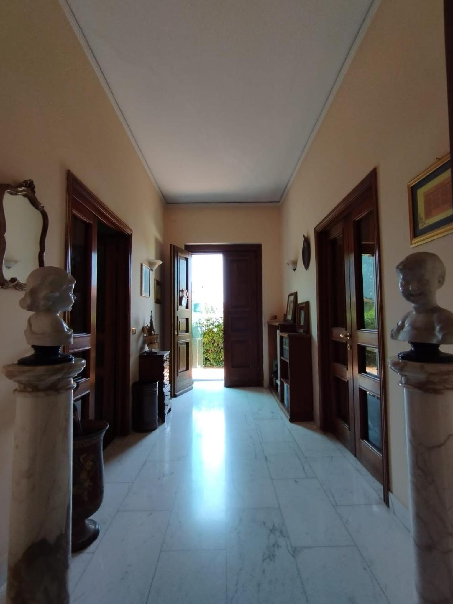 Villa LUCCA view 2