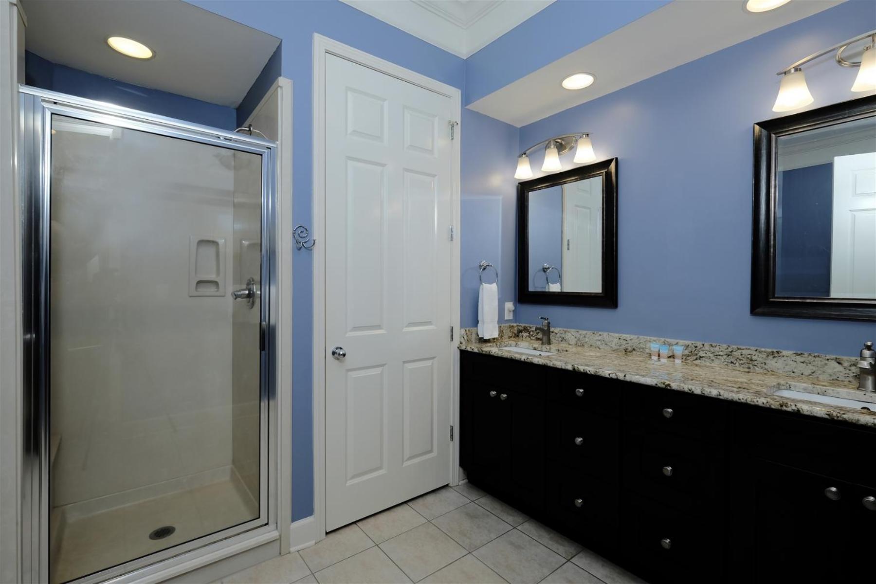 Peninsula at the Lonks A104 by Current Tides Vacation Rentals view 5