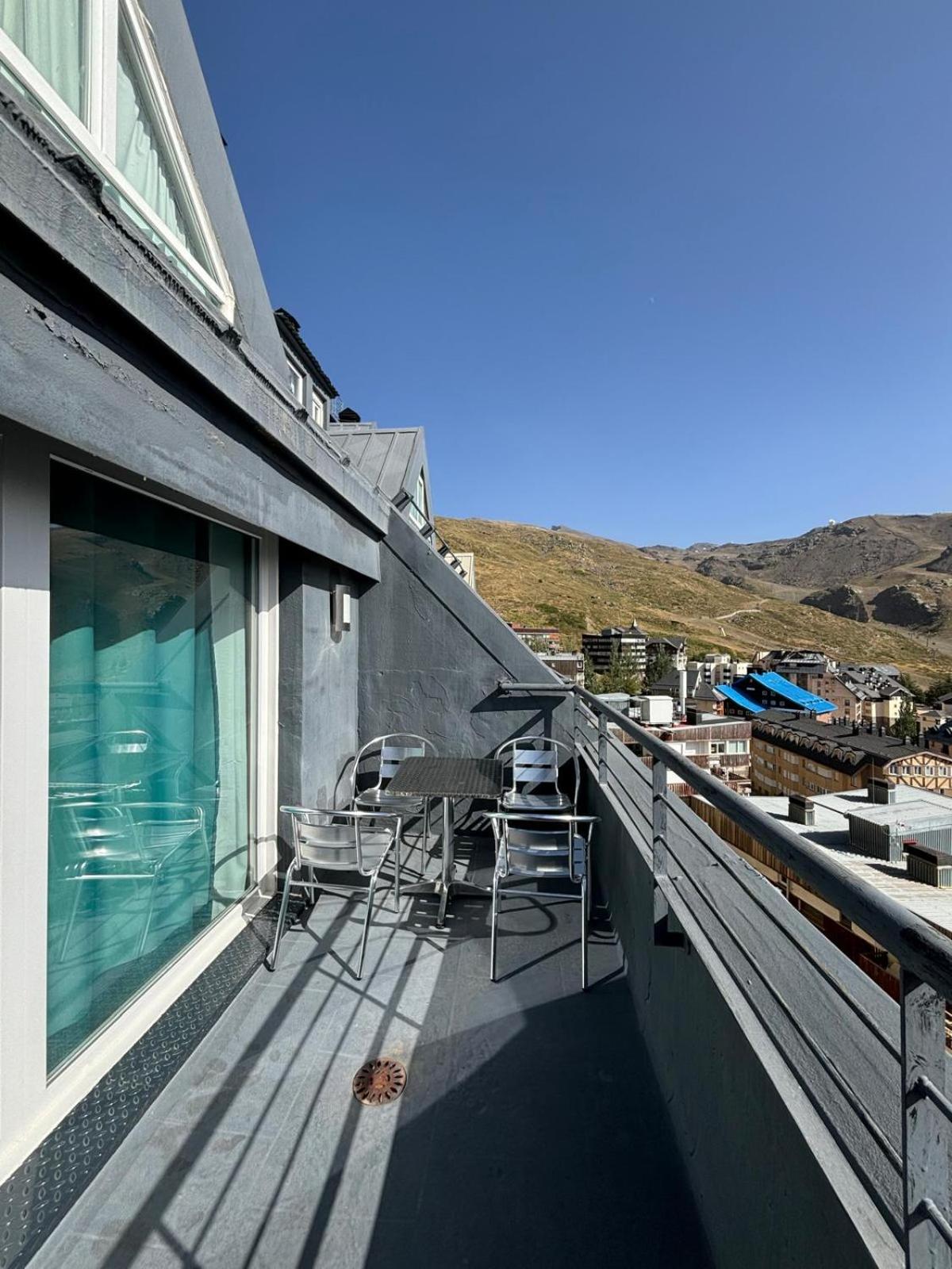 FAMILIAR Y ACOGEDOR APARTAMENTO EN SIERRA NEVADA